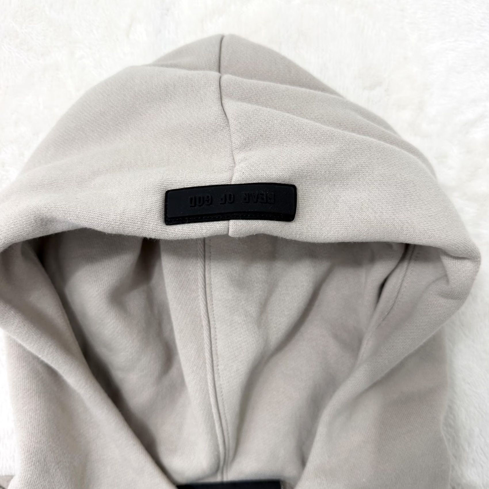 Vintage Fear Of God Essentials Hoodie Mens M Gray Pullover Graphic Print Crew Neck Relaxed Fit Size US M / EU 48-50 / 2 - 3 Thumbnail