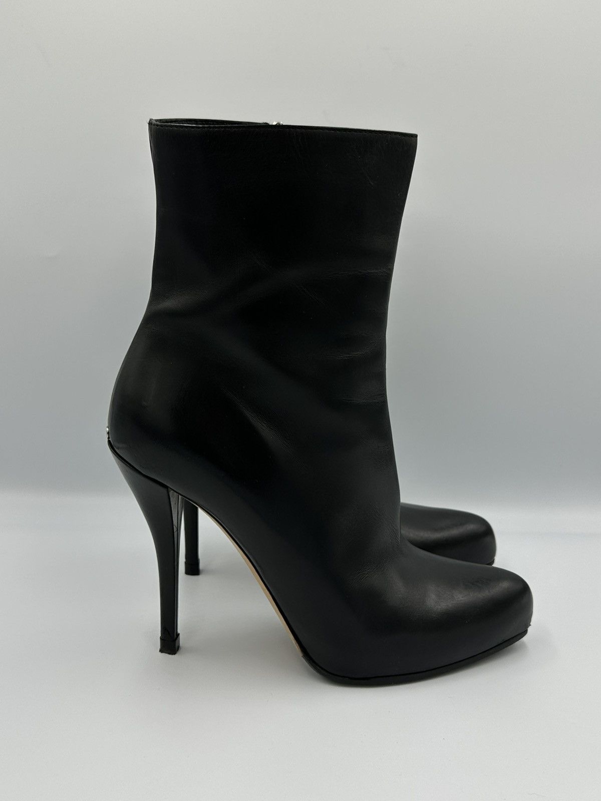 Dior Dior Leather boots metal logo CD on back made in Italy Size US 6 / IT 36 - 4 Thumbnail