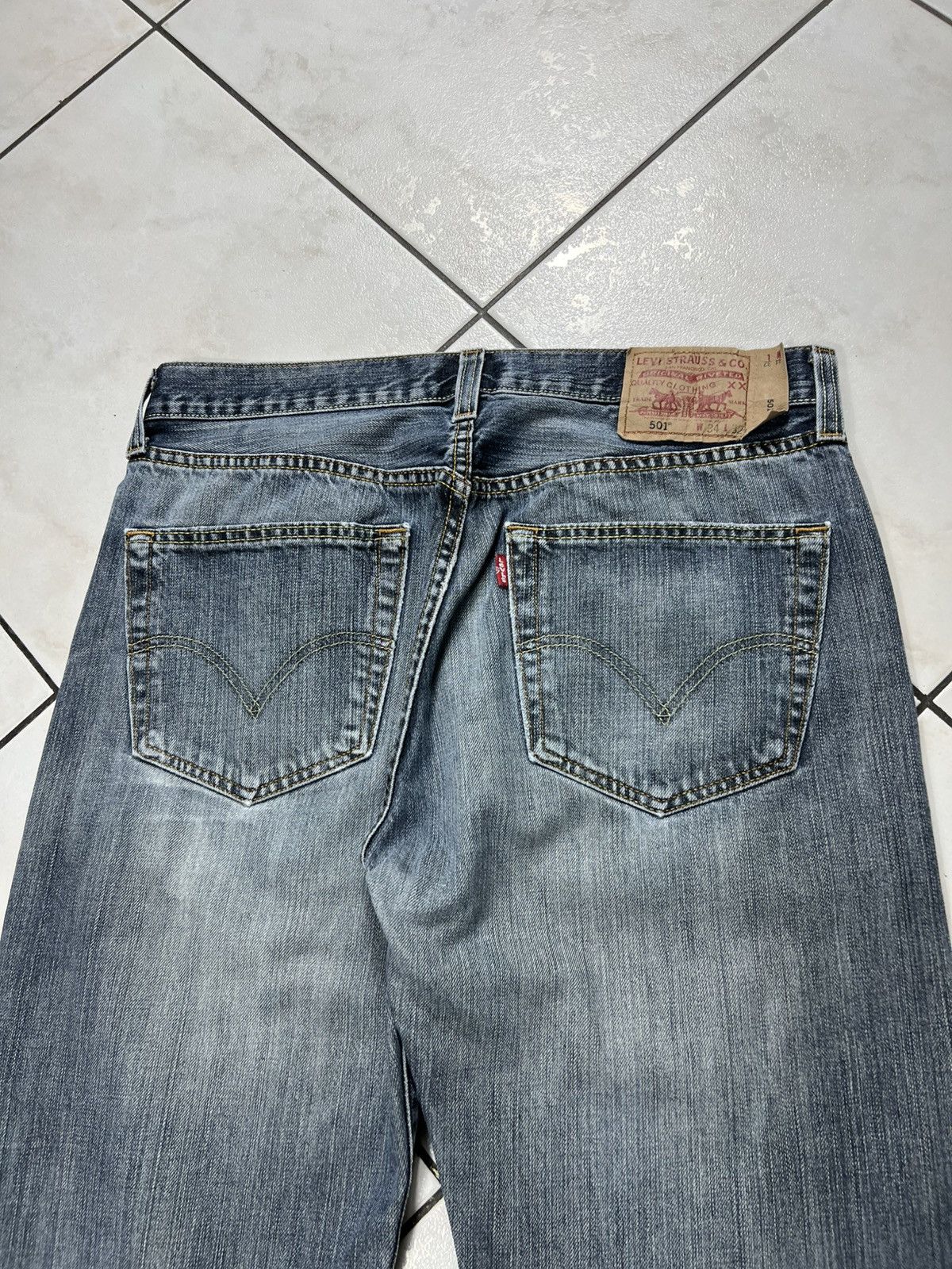 Levi's Vintage Levi’s 501 straigth leg button-fly washed y2k jeans Size US 34 / EU 50 - 12 Thumbnail