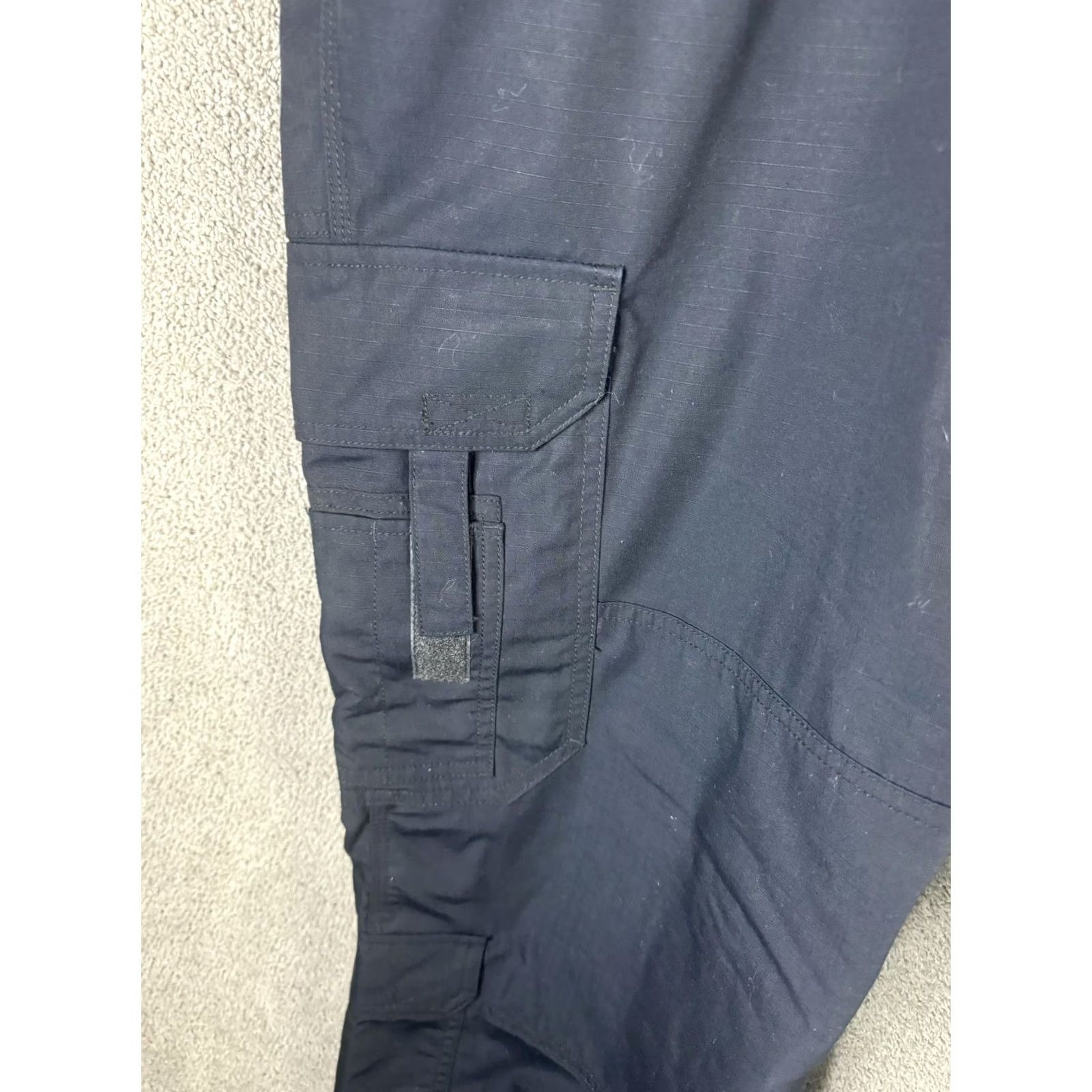 Vintage 5.11 Tactical Pants Mens 44x32 Navy Blue Cargo Ripstop Workwear Outdoor Utility Pants Mens 44 Blue Size US 44 / EU 60 - 6 Thumbnail
