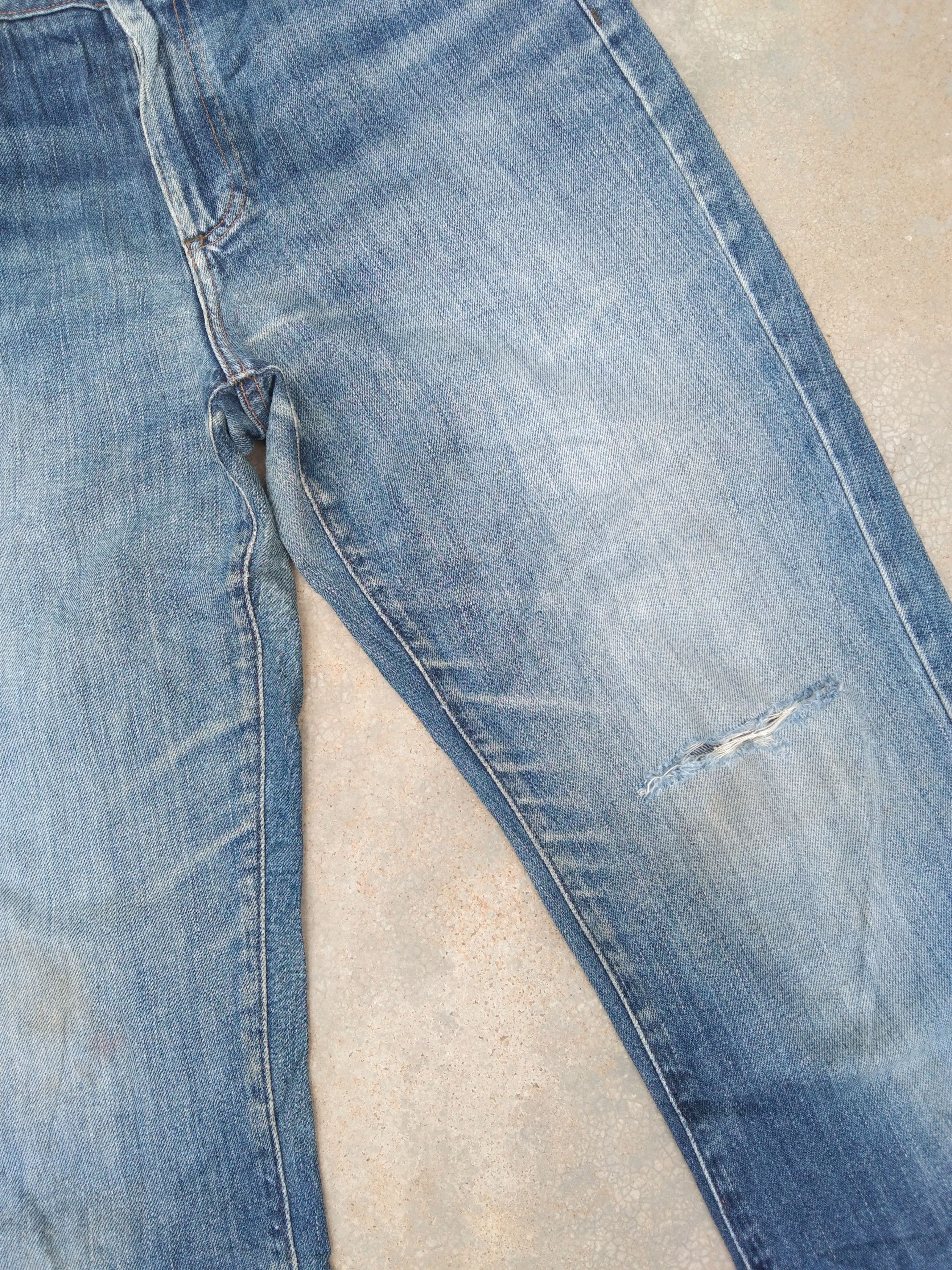 L.L. Bean Vintage L.L. Bean Straight Faded Blue Distressed Jeans 31x30 Size US 31 - 3 Thumbnail
