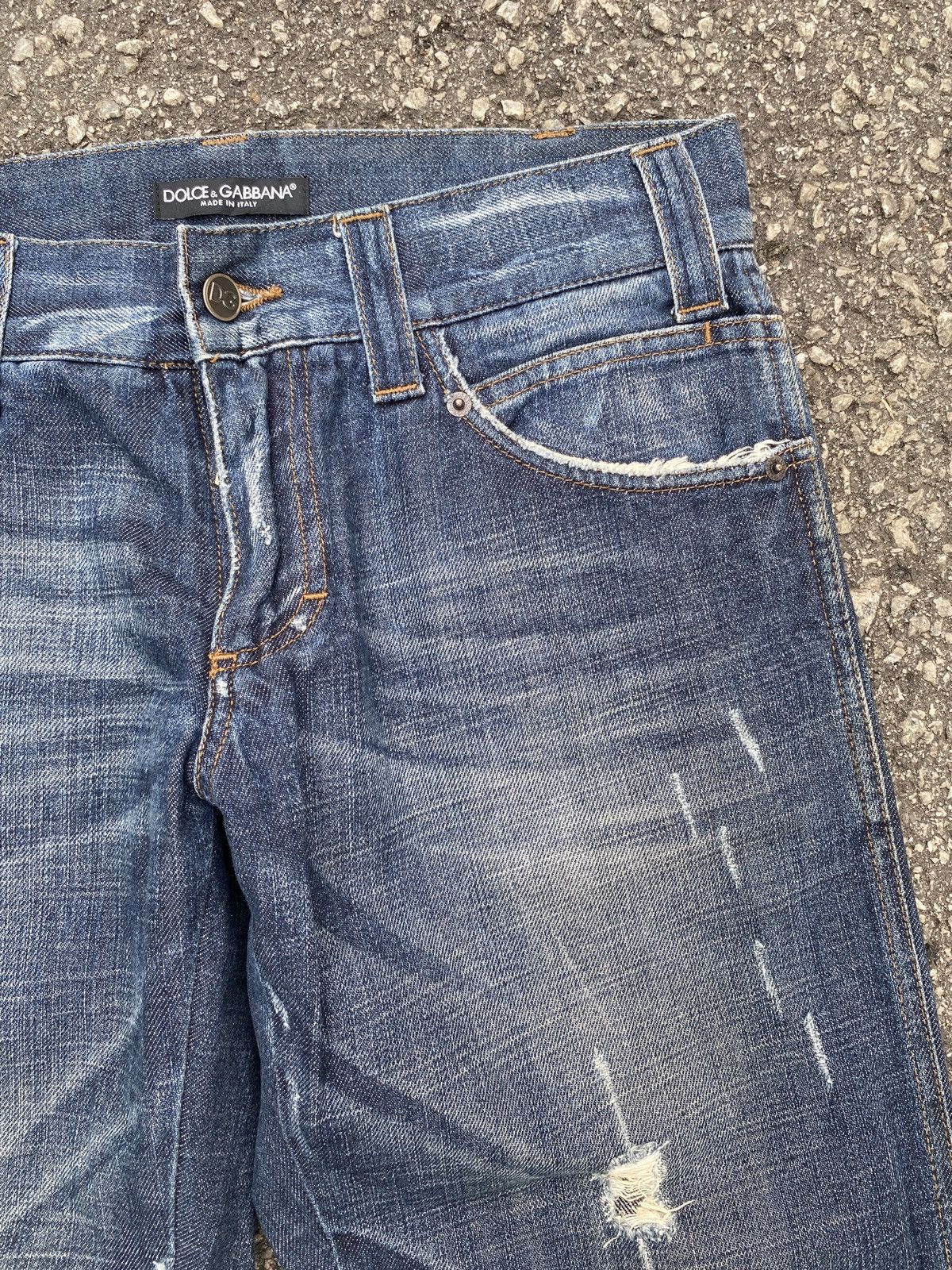 Dolce & Gabbana 2000s Dolce & Gabbana Italy Distressed Denim Size US 33 - 9 Thumbnail