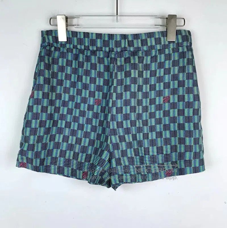 Louis Vuitton Louis Vuitton Multicolor Silk Women's Shorts . Size 22" - 2 Thumbnail