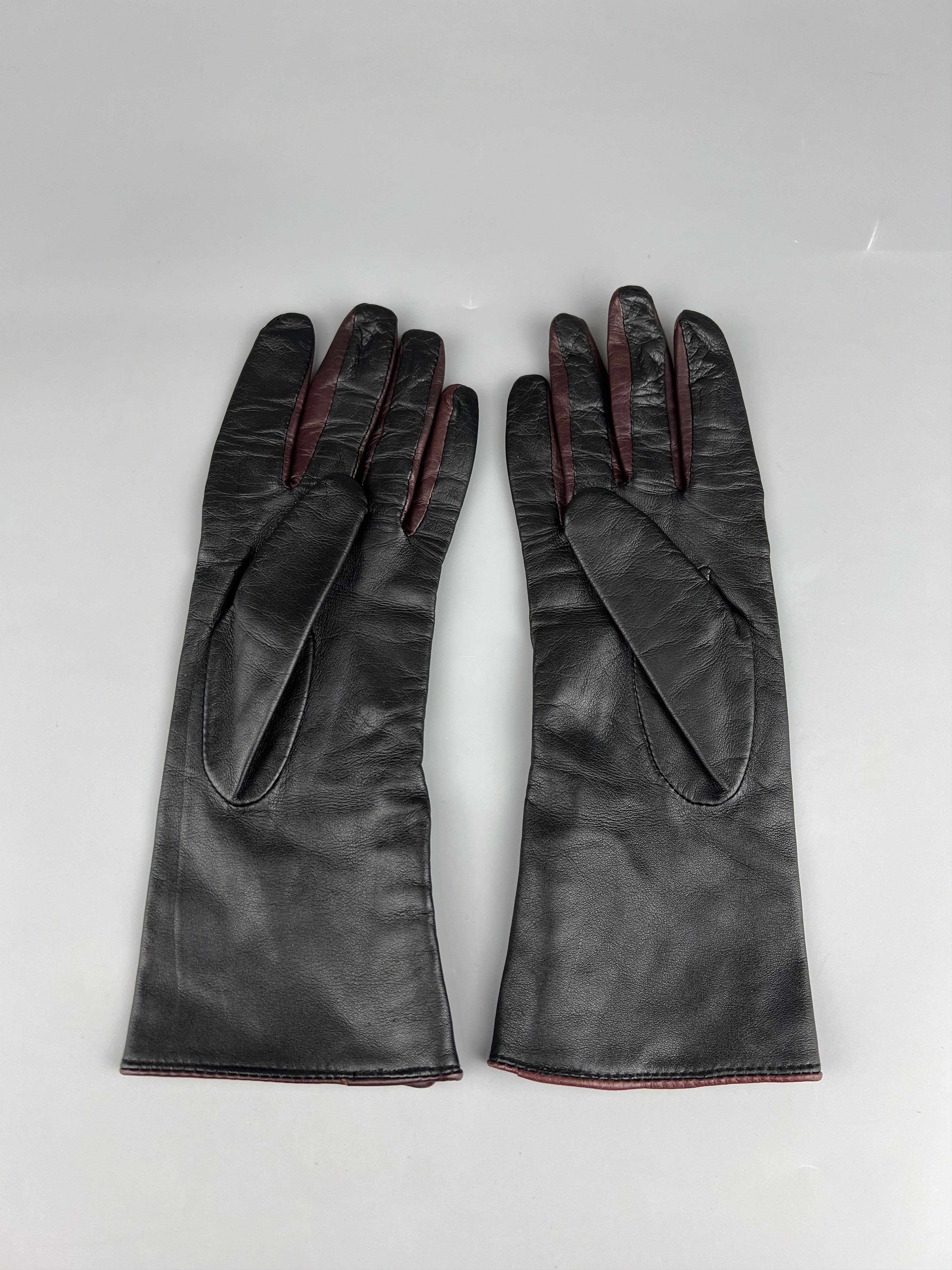 Jaeger Jaeger London Women's Black Leather Gloves Size L Silk Lined Size ONE SIZE - 2 Thumbnail
