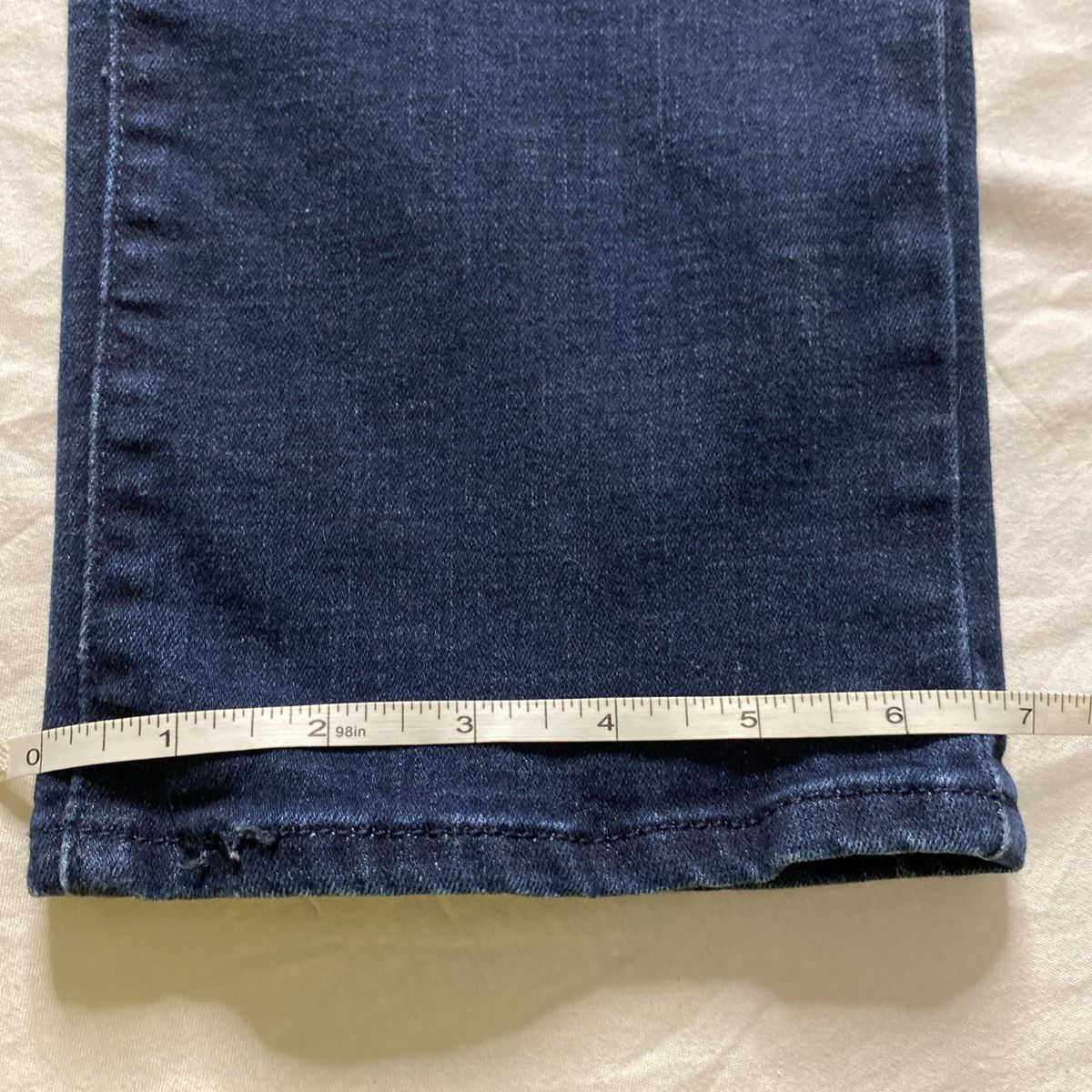 Levi's Levi's Dark Wash Denim Womens Jeans Straight Sz 12 31x30 EUC Size 31" - 13 Thumbnail