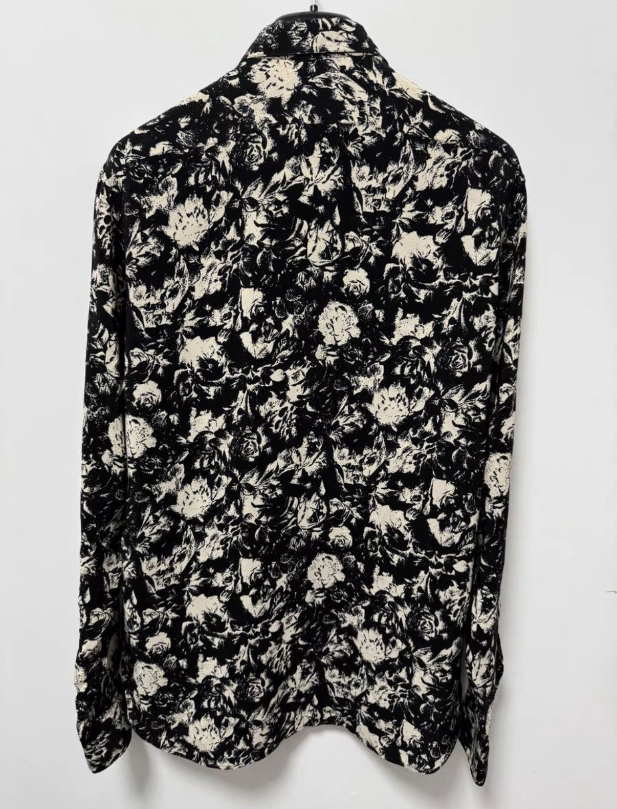 Saint Laurent Paris Saint Laurent 22SS Silk All-Over French Rose Print Shirt Size US L / EU 52-54 / 3 - 2 Thumbnail