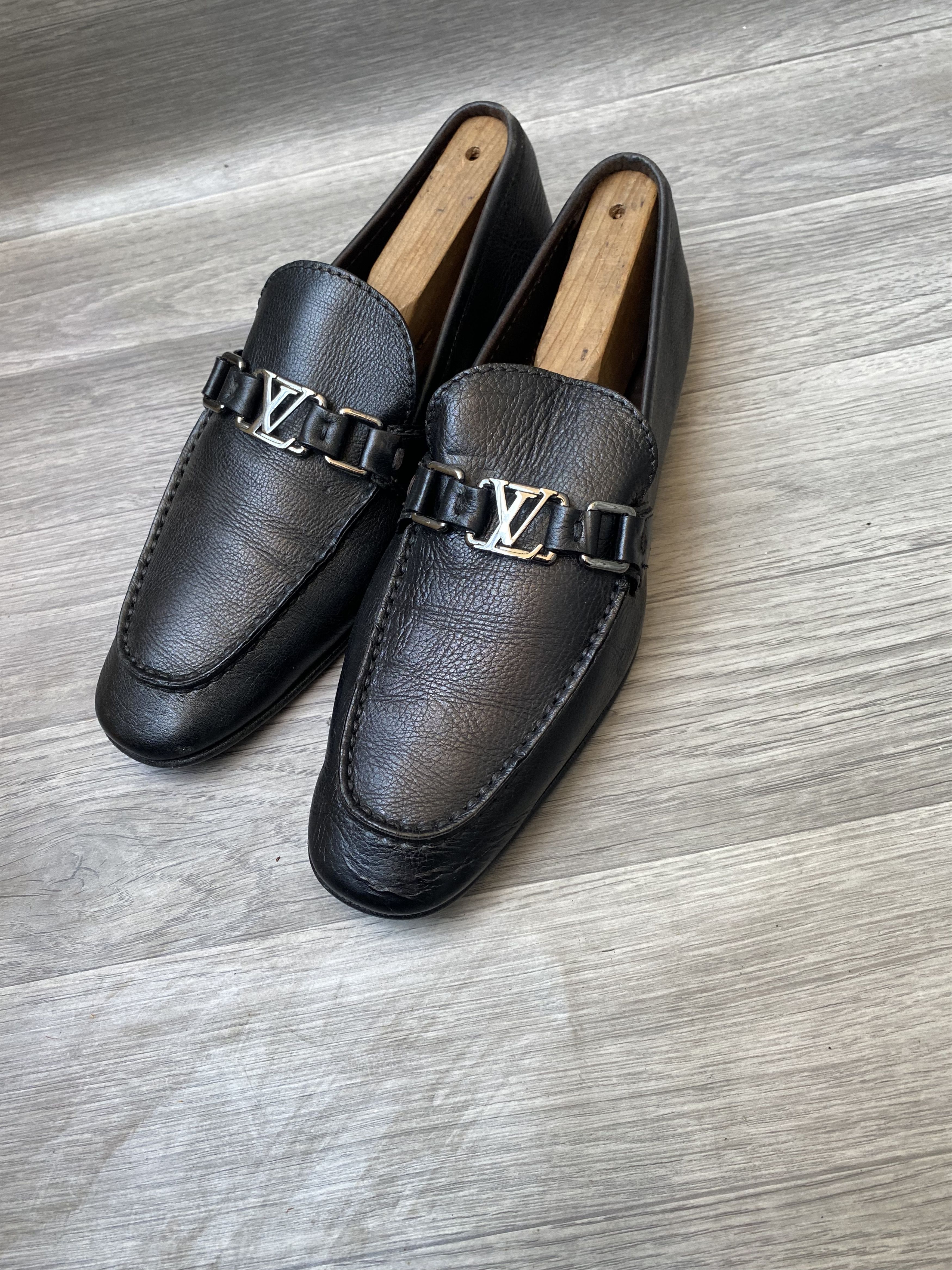 Louis Vuitton Louis vuitton logo black leather penny loafers Size US 8.5 / EU 41-42 - 7 Thumbnail