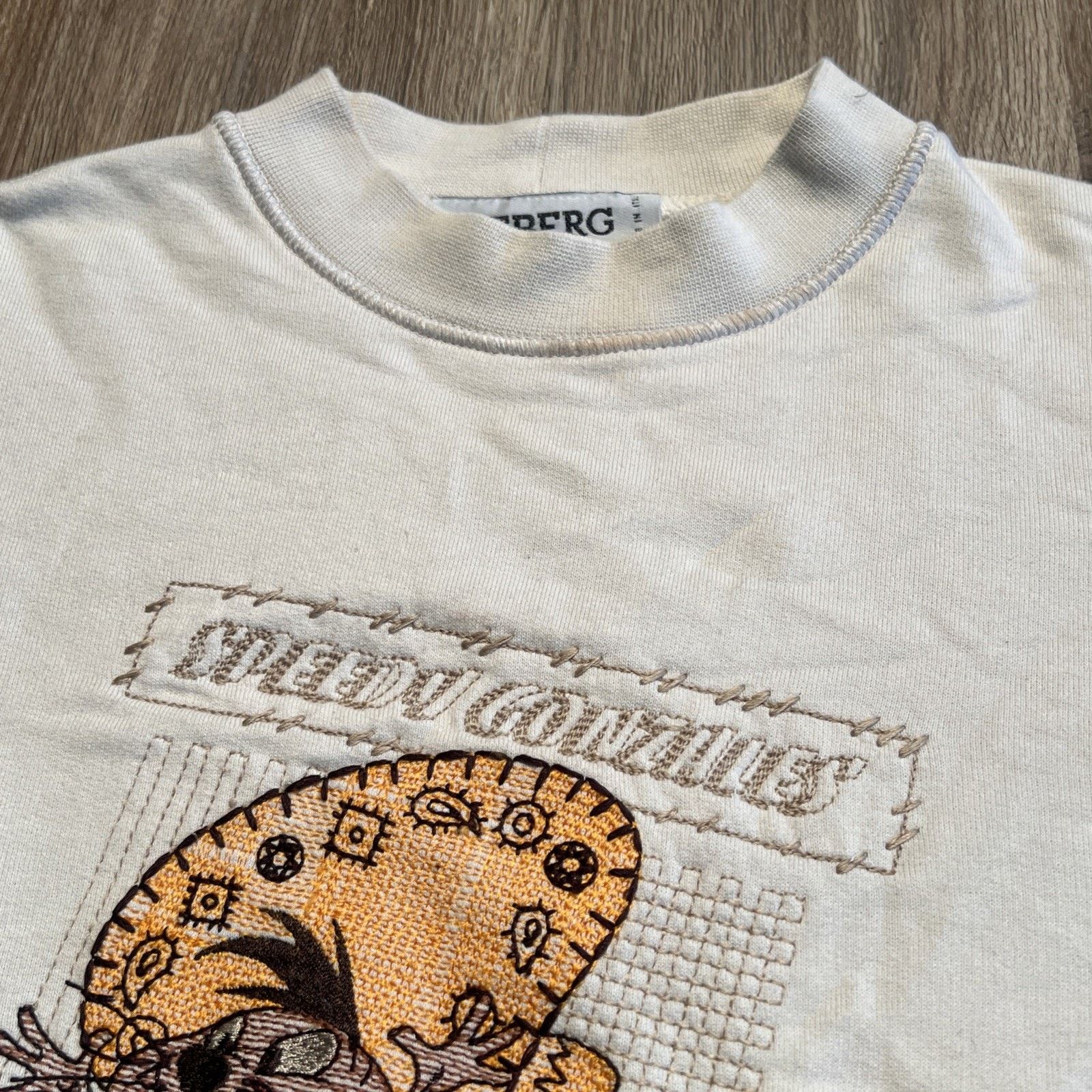 Iceberg Vintage 93 Iceberg Speedy Gonzales Sweatshirt Crewneck Italy Size US L / EU 52-54 / 3 - 6 Thumbnail