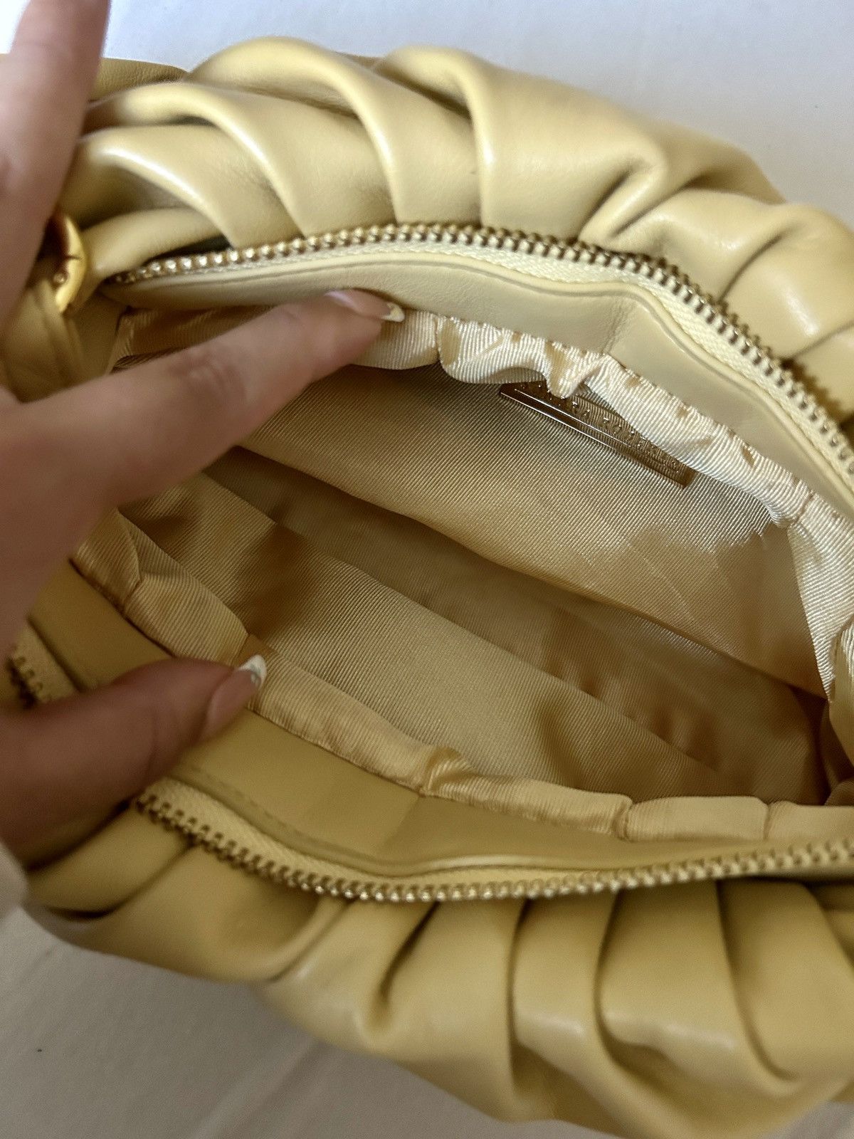Other Sondra Roberts Mustard Shoulder Bag Size ONE SIZE - 4 Thumbnail