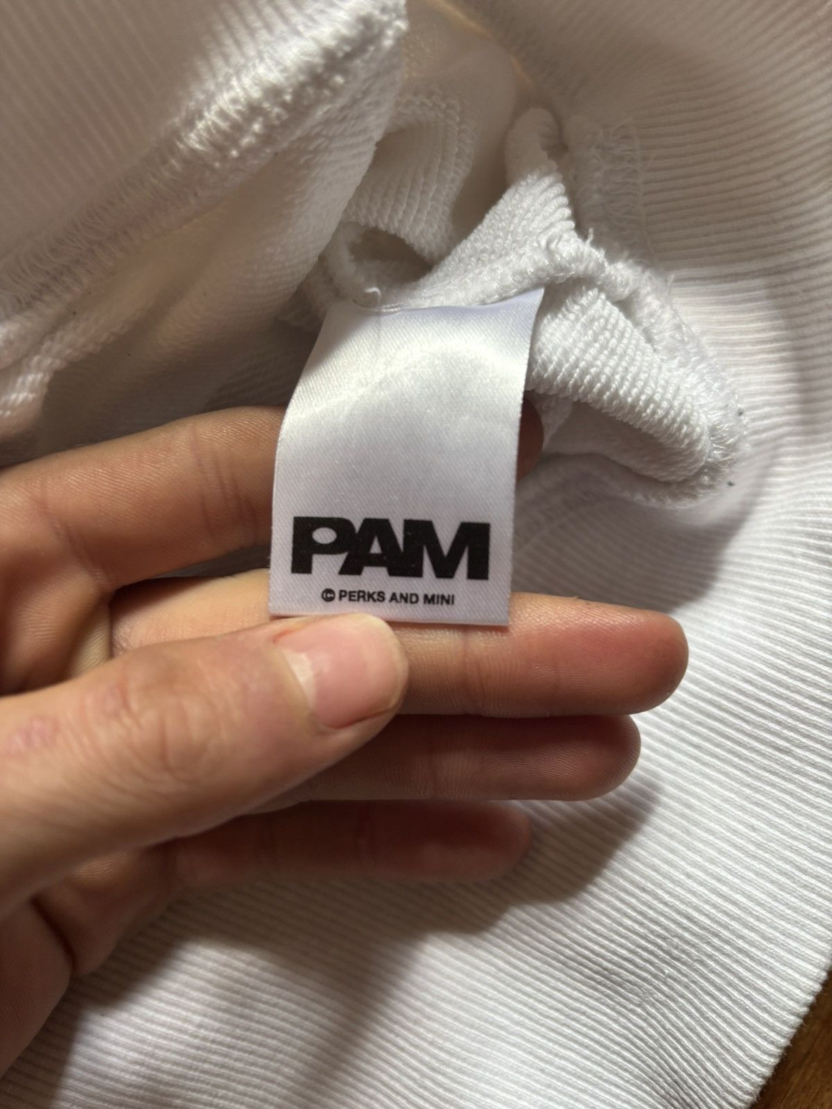 Other Pam perks and mini hoodie white Size US XL / EU 56 / 4 - 11 Thumbnail