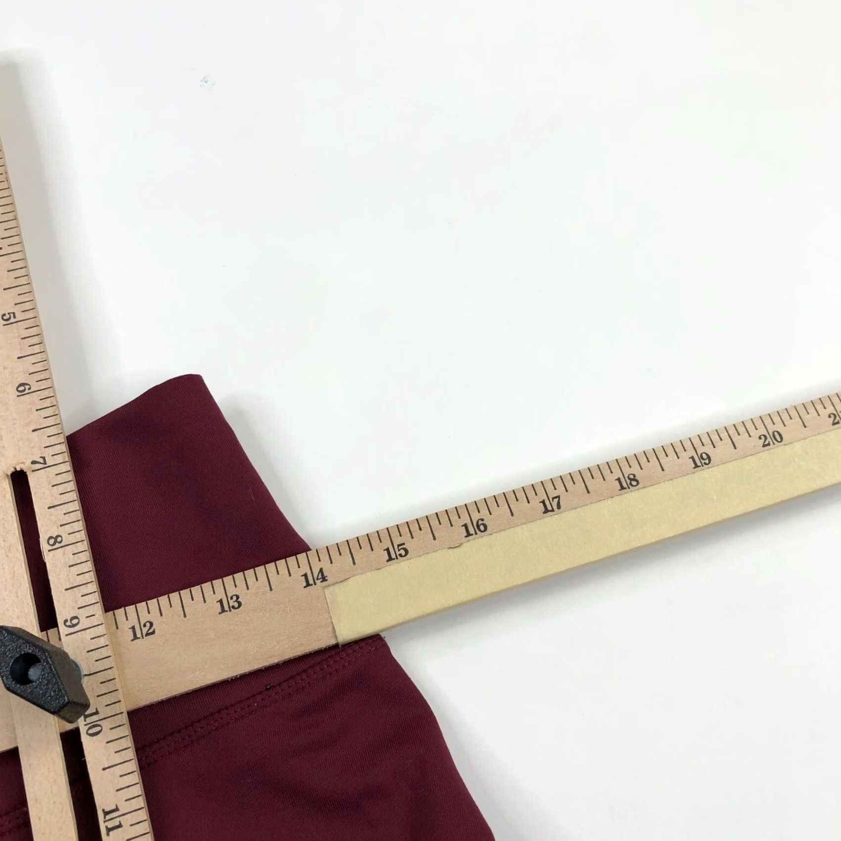 Fabletics Fabletics Leggings Women’s Size Small / Medium High Waisted Burgundy 29W 27L Size 28" / US 6 / IT 42 - 4 Thumbnail