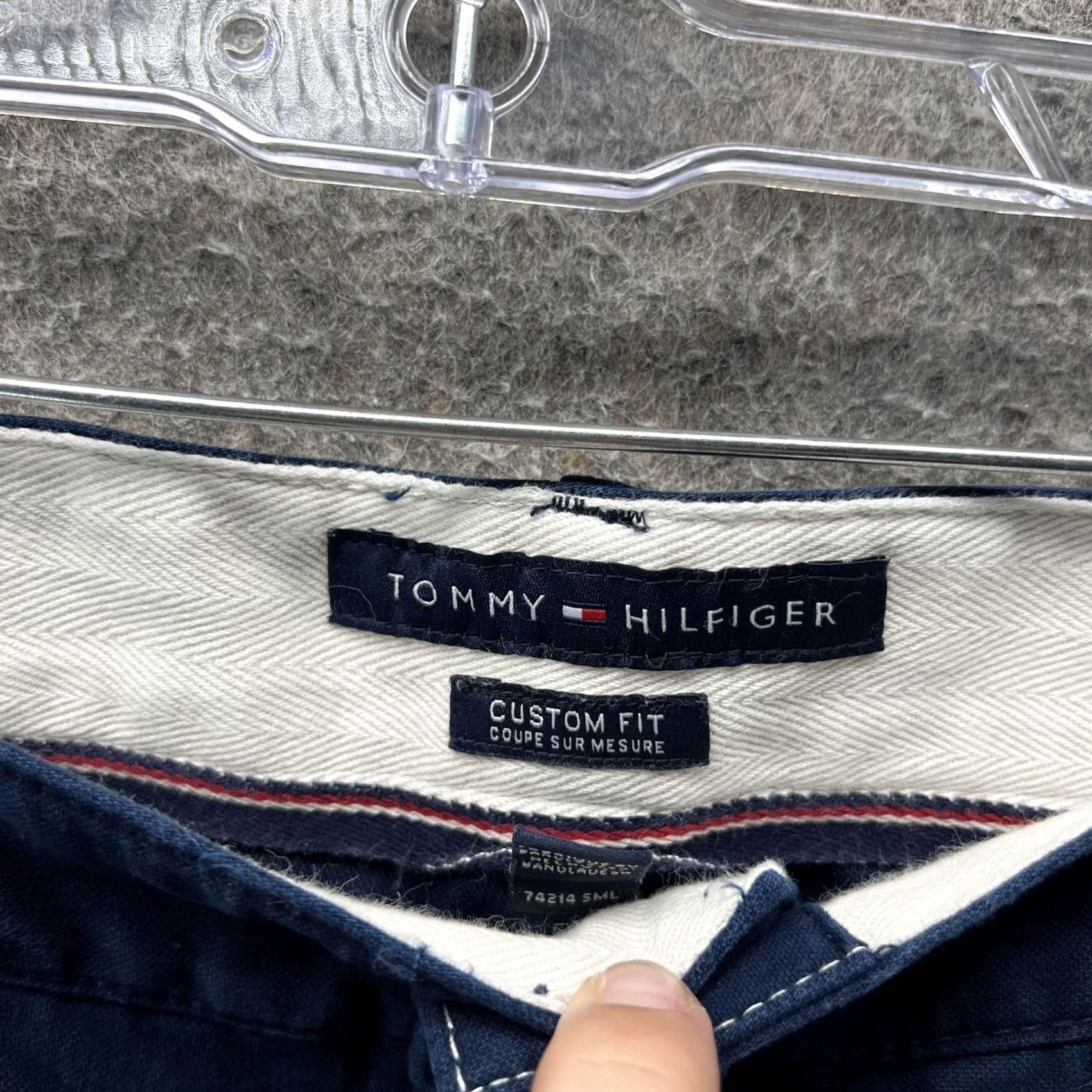 Tommy Hilfiger Tommy Hilfiger Pants Mens 36x30 Blue Custom Fit Chino Straight Leg Flat Front Mens Size 36 Navy Solid Casual Pants Size US 36 / EU 52 - 5 Thumbnail