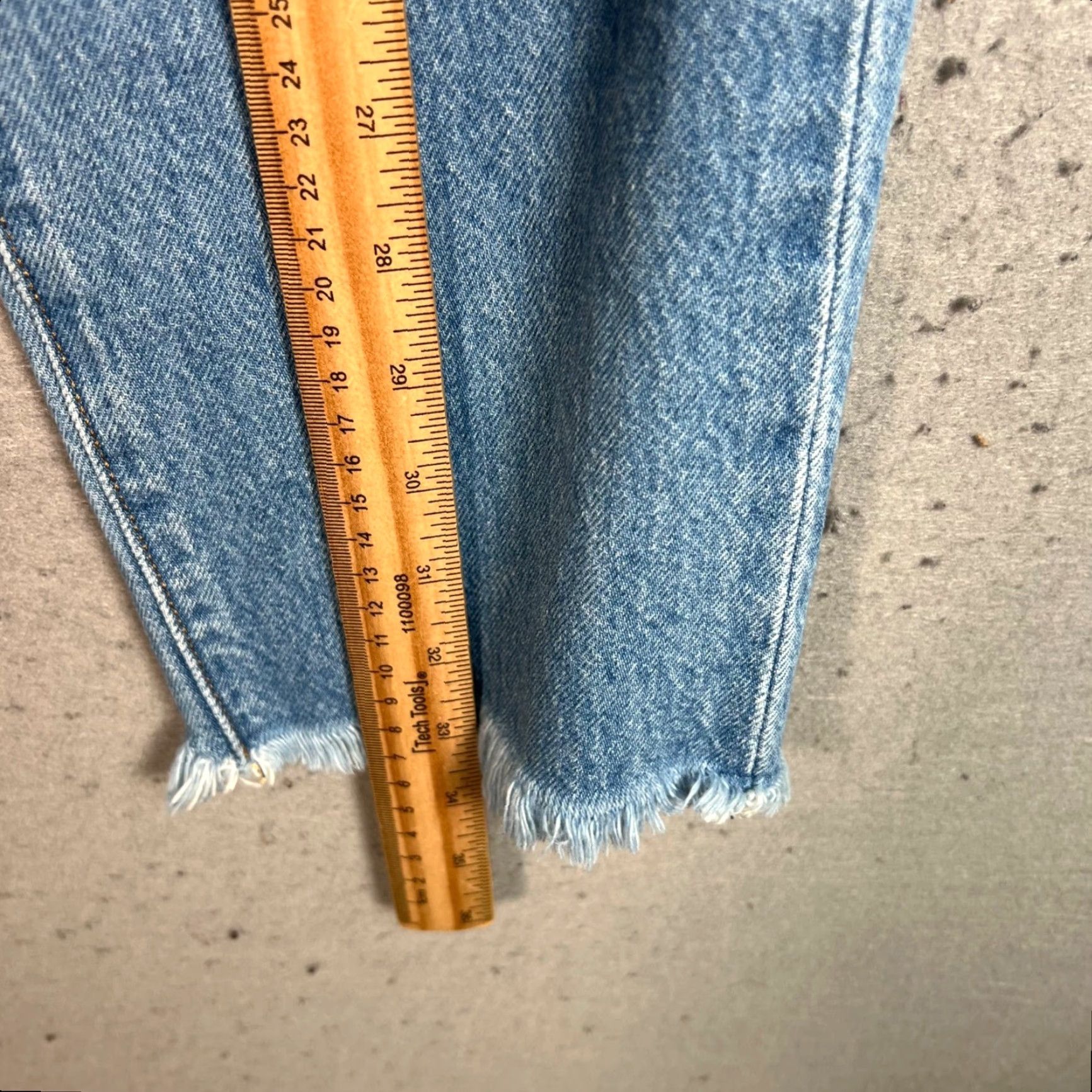 Levi's VINTAGE Levi's Jeans Adult Womens 25 Blue Distressed High-Rise Wedgie Straight Womens Size 42" / US 20 - 7 Thumbnail