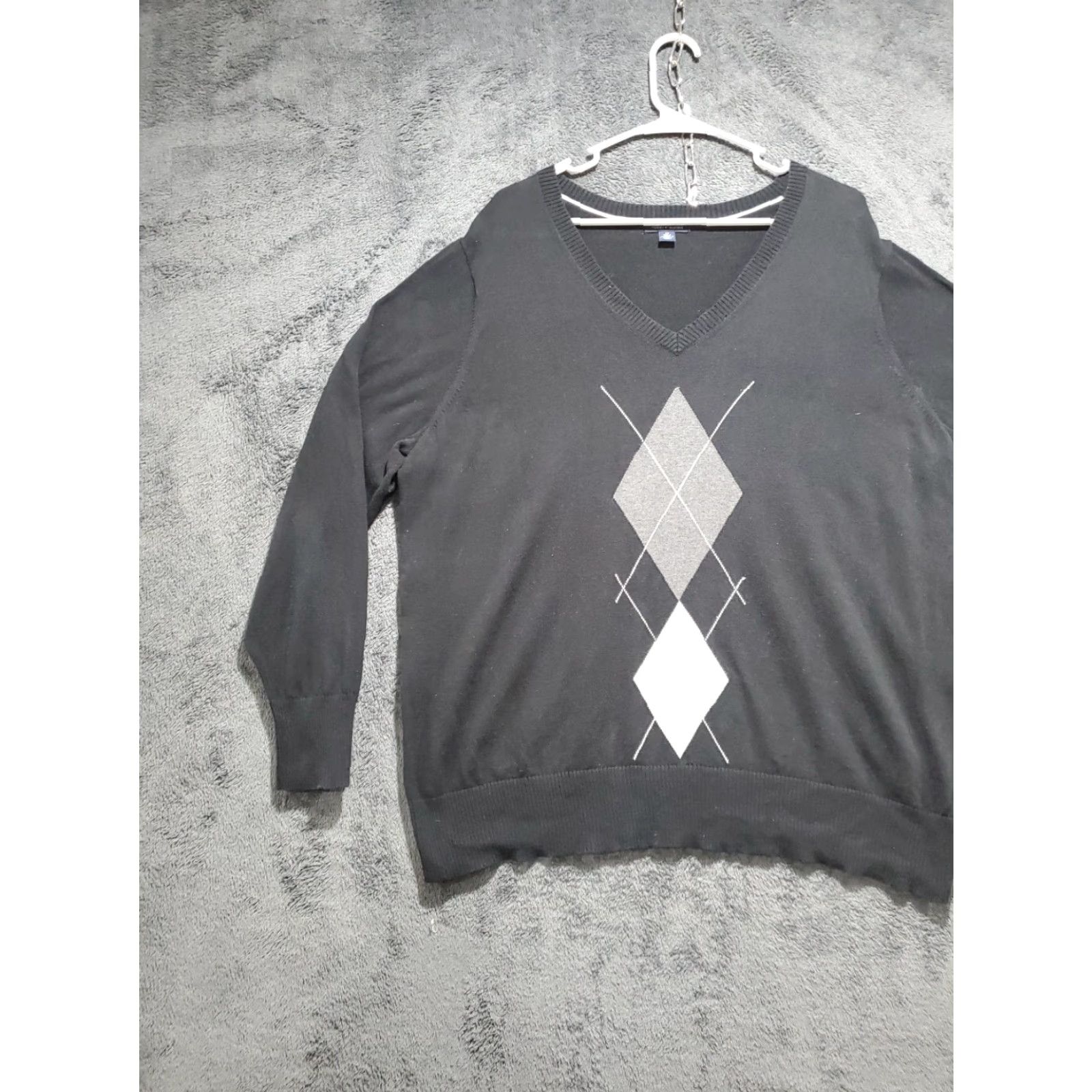Tommy Hilfiger TOMMY HILFIGER Mens 2XL Black Argyle Preppy Pullover Knit V-Neck Sweater Size US XXL / EU 58 / 5 - 3 Thumbnail