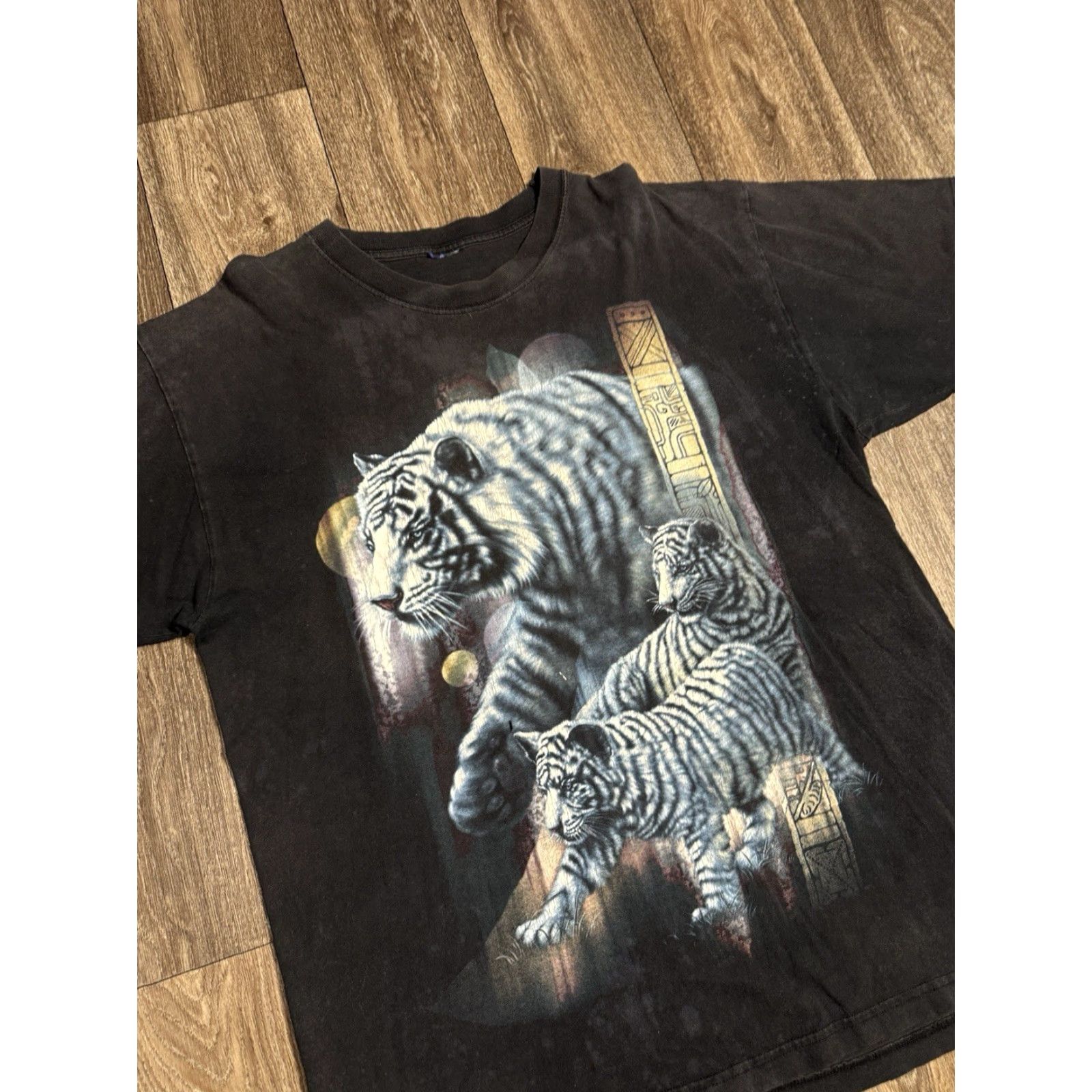 Vintage VINTAGE 90s White Tiger Endangered Animal Nature Earth Black T-Shirt XL Men Size US XL / EU 56 / 4 - 2 Thumbnail