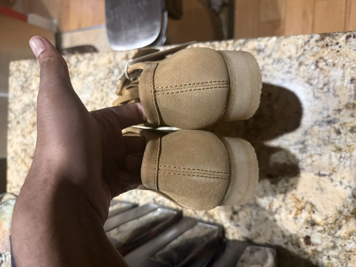 Clarks Clark Wallabe Mid Tan Suede 11.5 Size US 11.5 / EU 44-45 - 3 Thumbnail