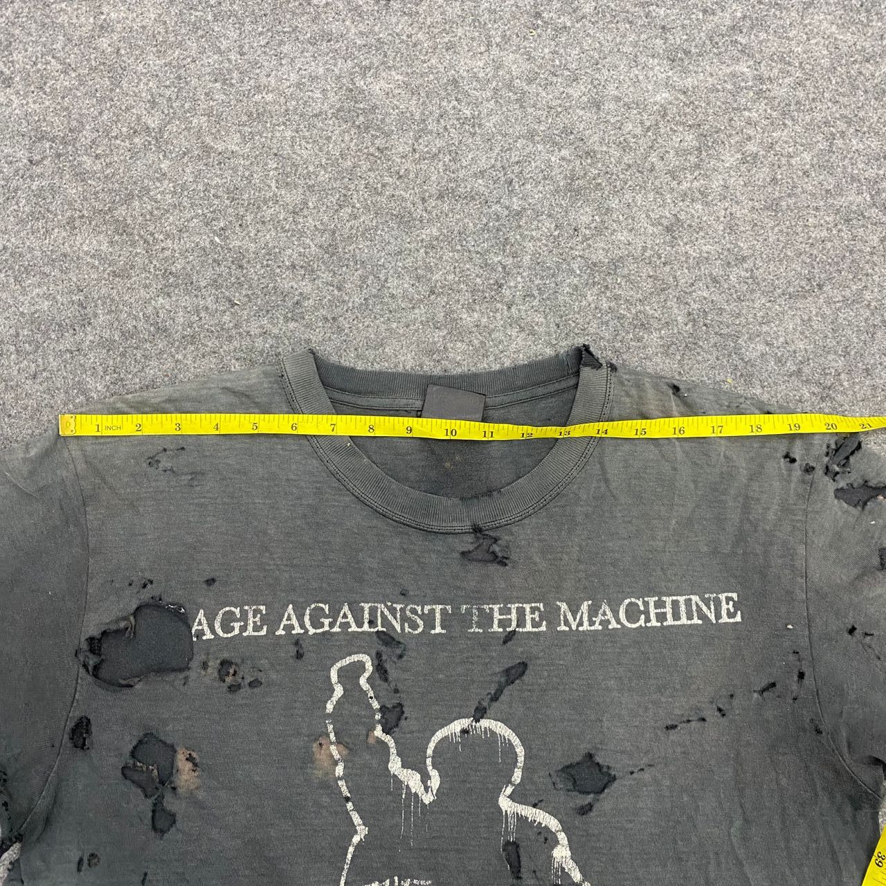 Band Tees 💥Best Offer💥Vintage Rage Against Machine Distressed Tshirt Size US M / EU 48-50 / 2 - 3 Thumbnail