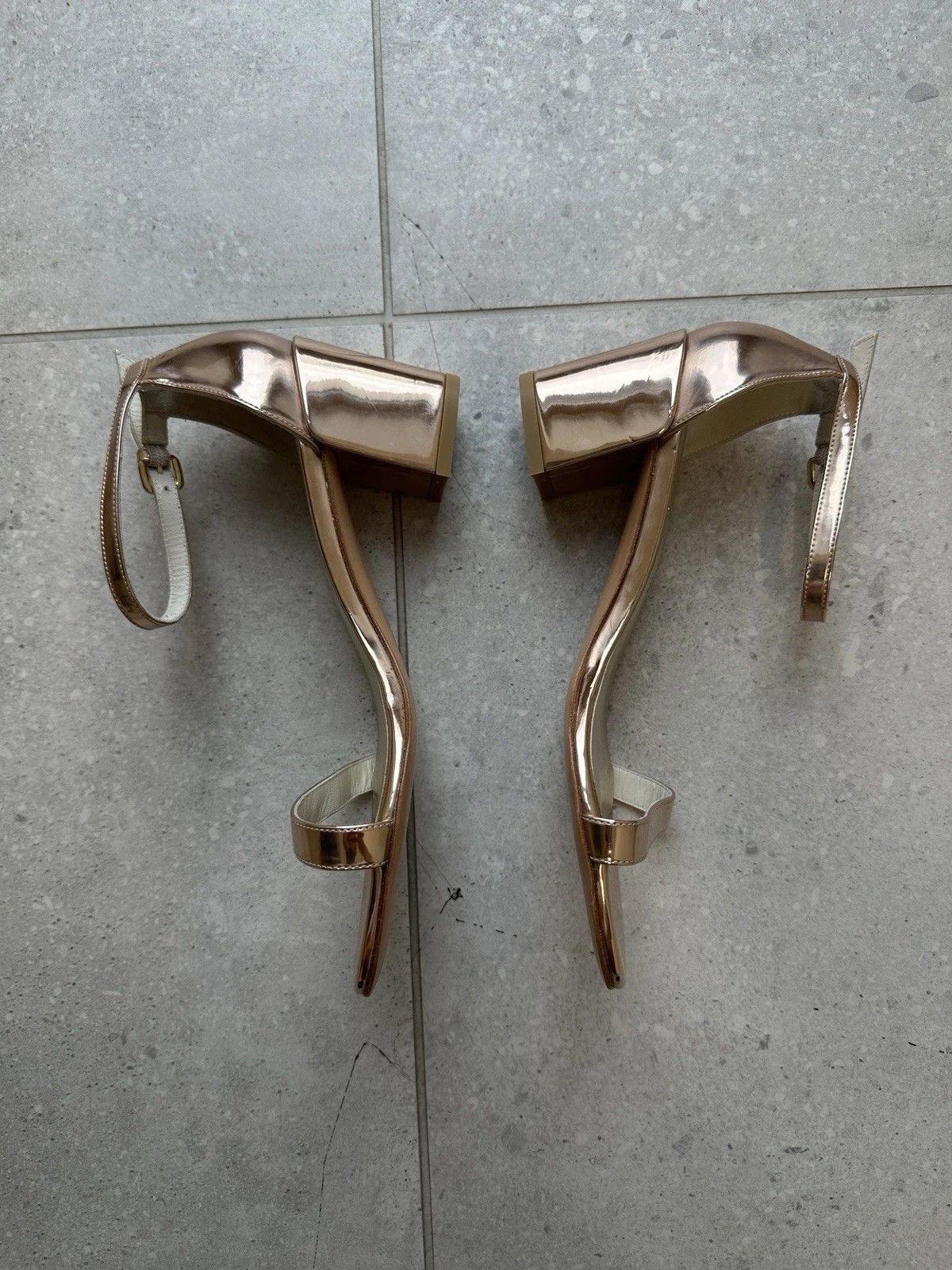 Stuart Weitzman Stuart Weitzman Shoes Womens Gold Heels Sandals Heeled Size US 7.5 / IT 37.5 - 9 Thumbnail