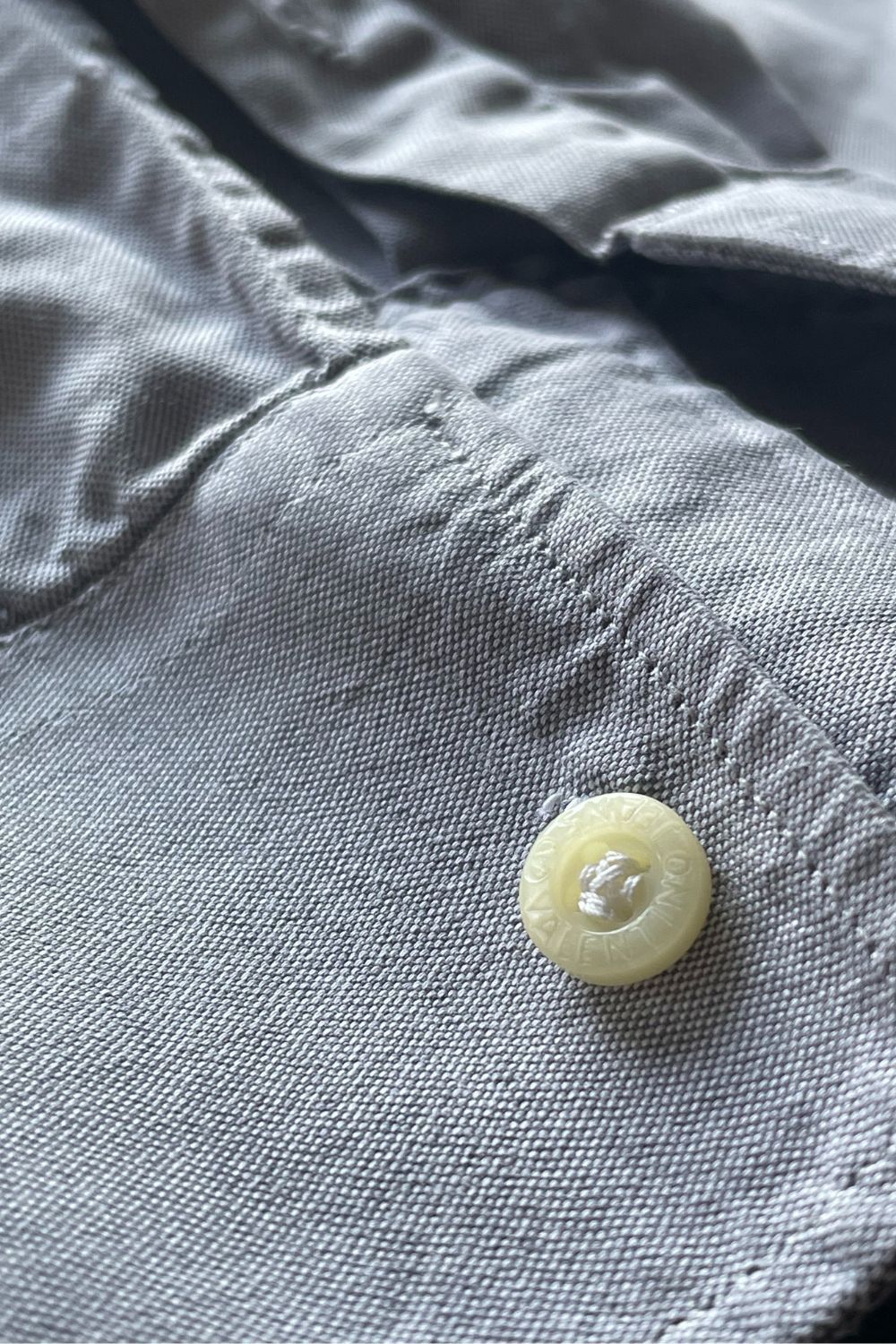 Valentino × Vintage Valentino Vintage Button-up Shirt Light Grey Size L Size US L / EU 52-54 / 3 - 7 Thumbnail