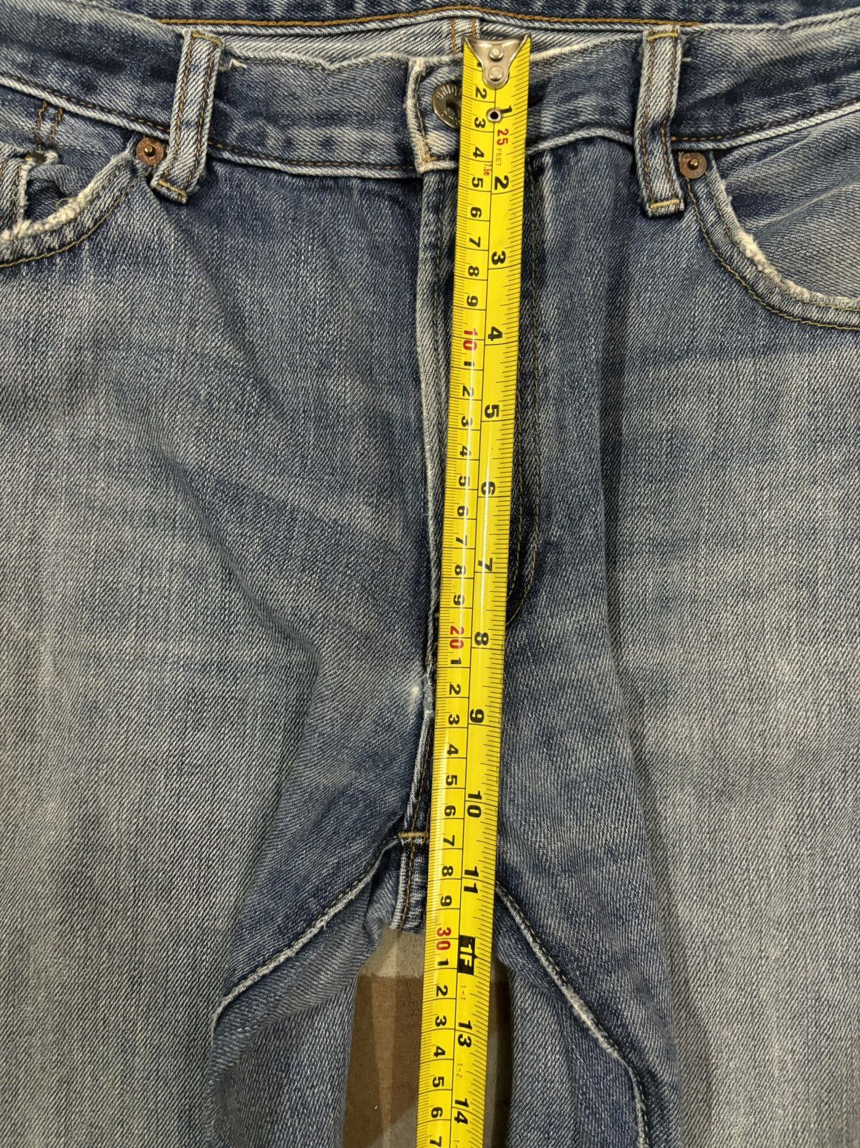 Uniqlo Vintage Y2K Uniqlo Blue Wash Loose Fit Distressed Jeans Size US 35 - 16 Thumbnail