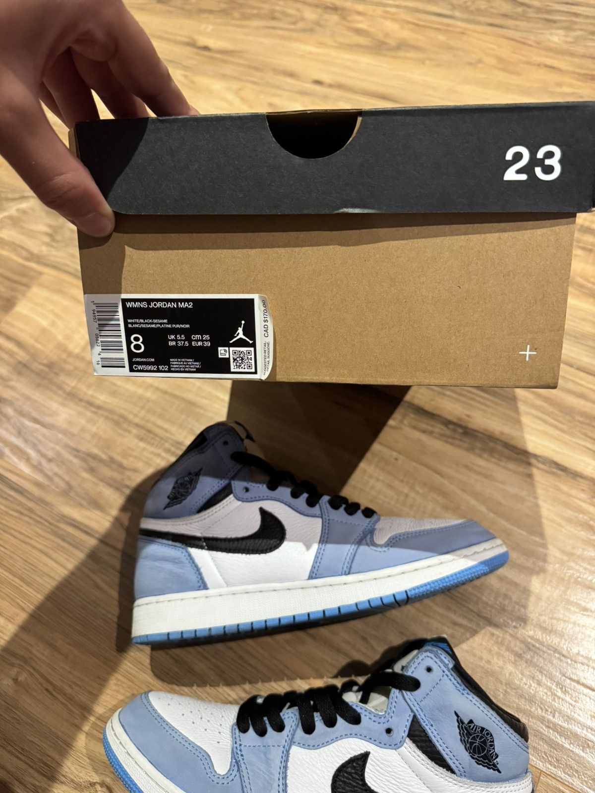Jordan Brand Air Jordan University Blue Size US 8 / IT 38 - 9 Thumbnail