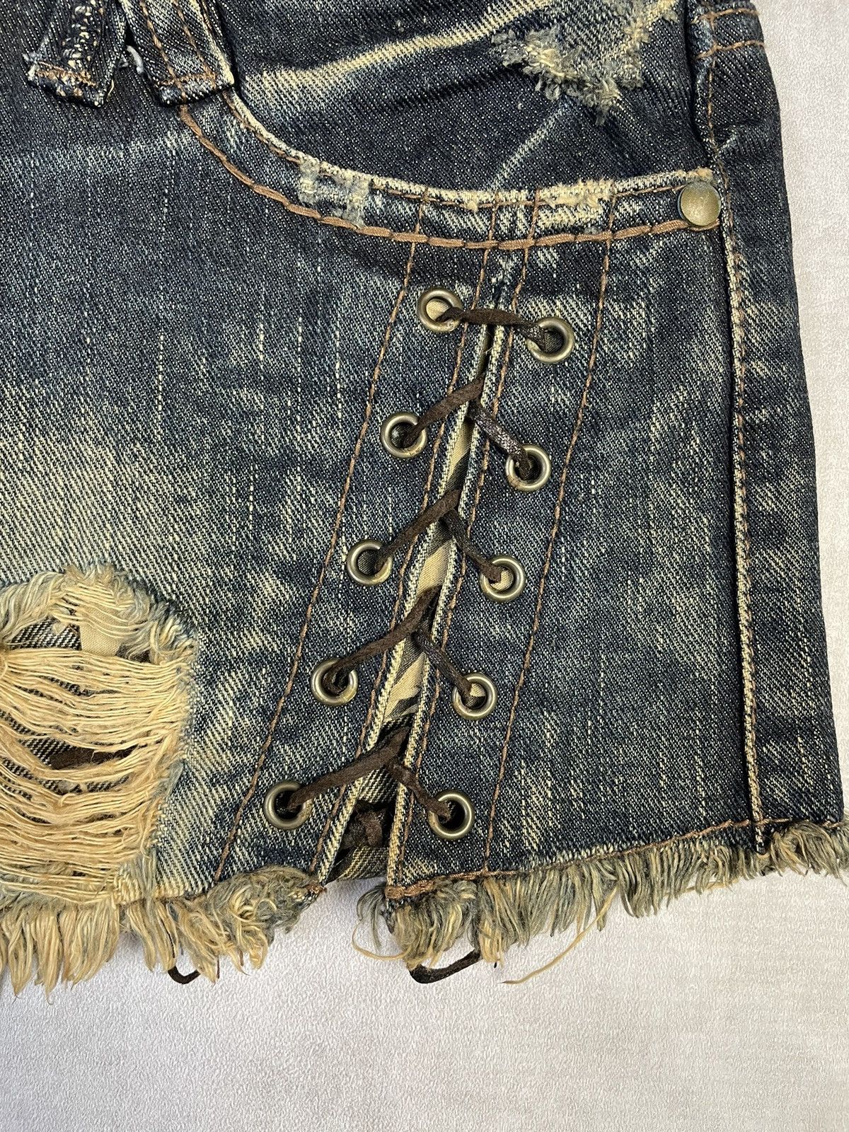 Japanese Brand Y2k D.i.a. Lace-Up Distressed Denim Mini Skirt Size 26" / US 2 / IT 38 - 5 Thumbnail