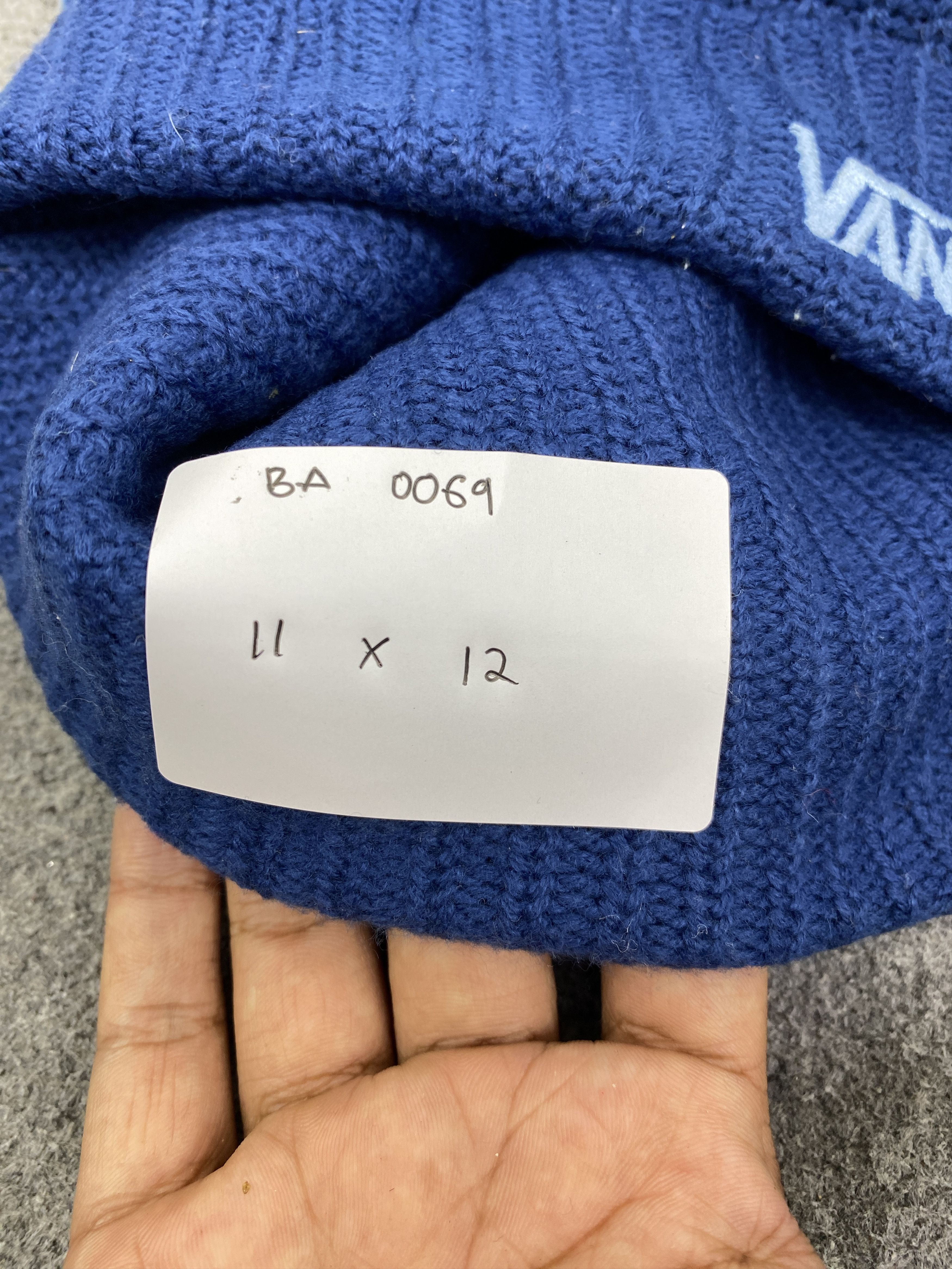 Vans Vintage Vans Stripes Beanie / Snow Cap / Winter Hat BA0069 Size ONE SIZE - 8 Thumbnail