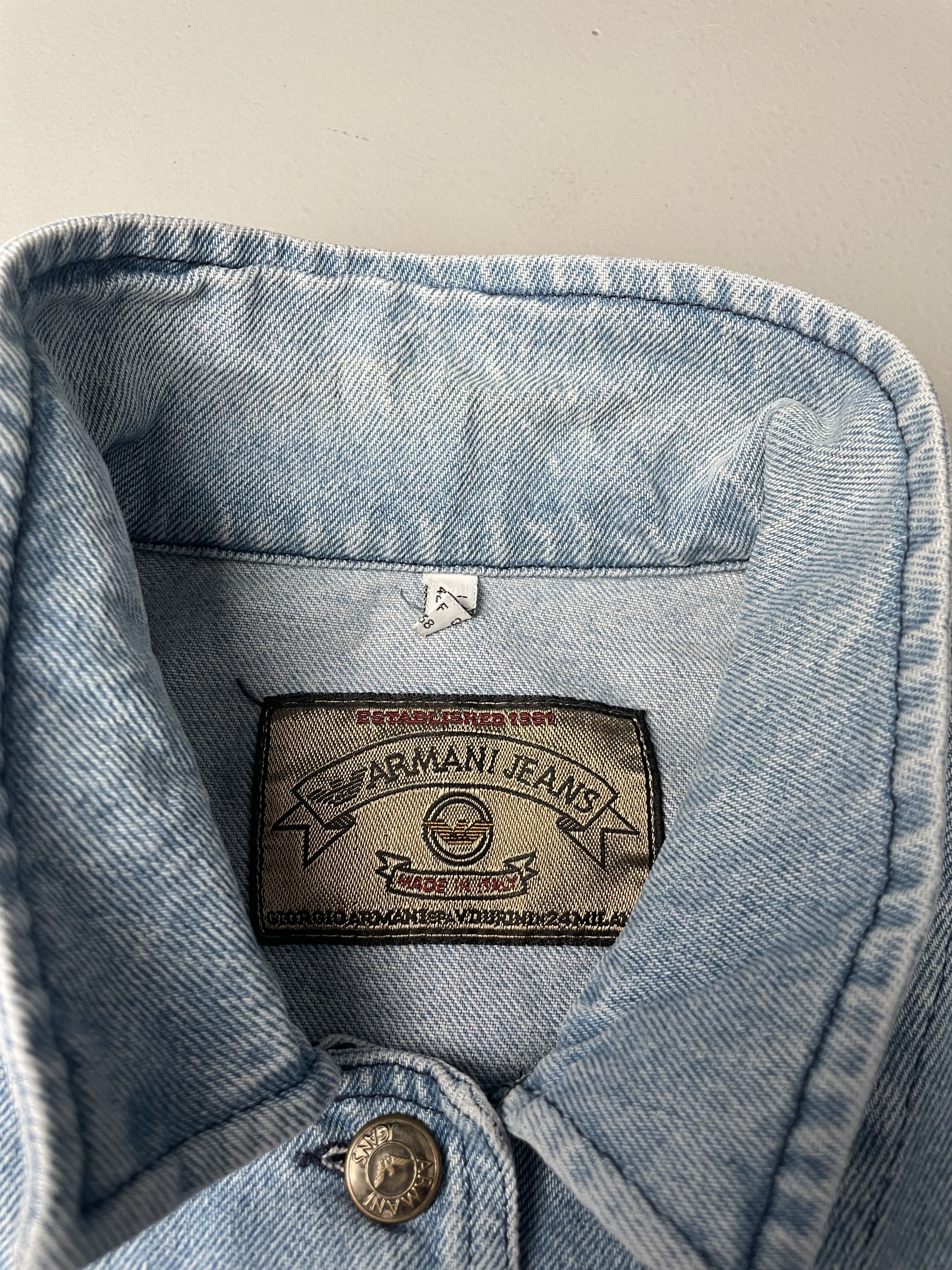 Armani vintage Armani Jeans women's denim jacket Size M / US 6-8 / IT 42-44 - 5 Thumbnail