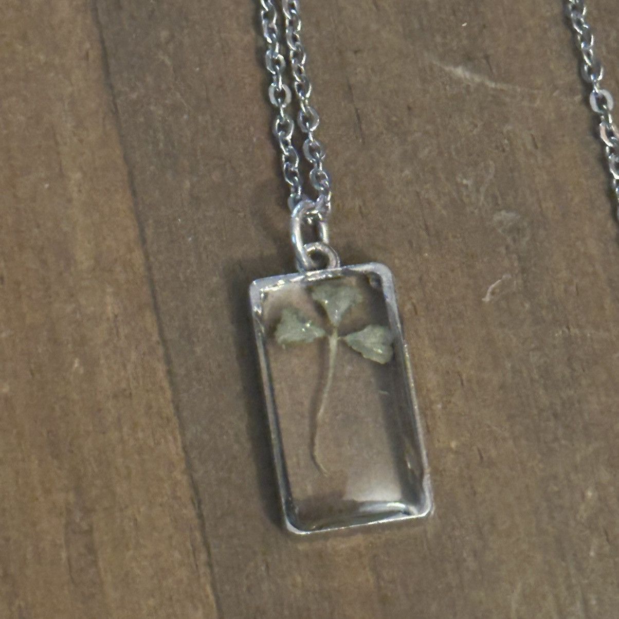 Other Silver tone preserved shamrock pendant necklace Size ONE SIZE - 3 Thumbnail
