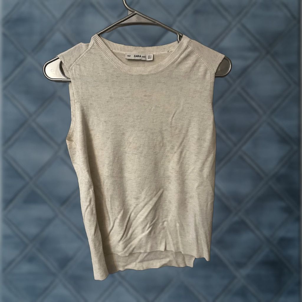 Zara Zara Knit Sleeveless Sweater Oatmeal Color Size Medium Women Size M / US 6-8 / IT 42-44 - 1 Thumbnail