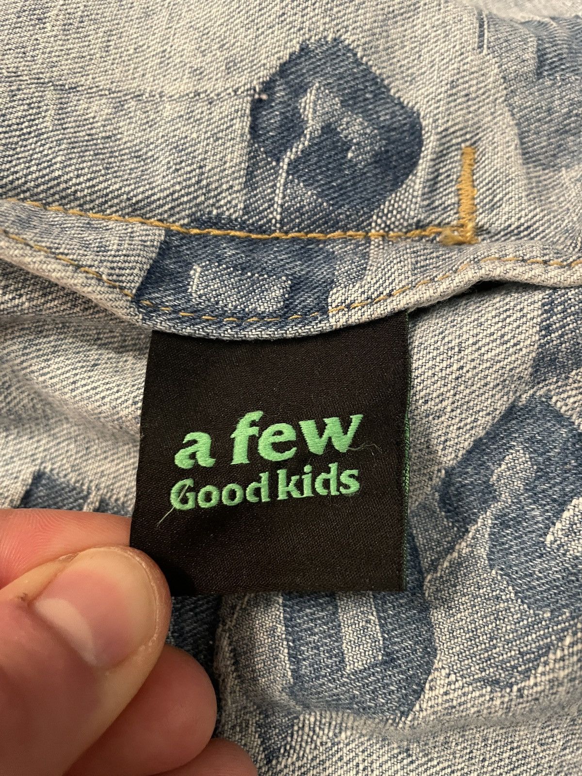 Vintage A Few Good Kids all over denim jacket Size US XL / EU 56 / 4 - 6 Thumbnail