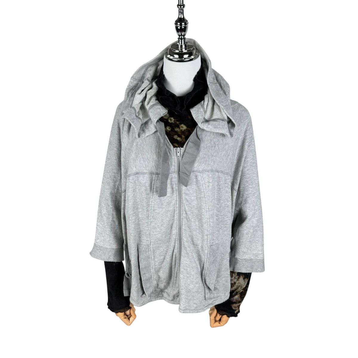 Frapbois 🌟FRAPBOIS HOODIE PONCHO SWEATER ISSEY MIYAKE Size S / US 4 / IT 40 - 9 Thumbnail