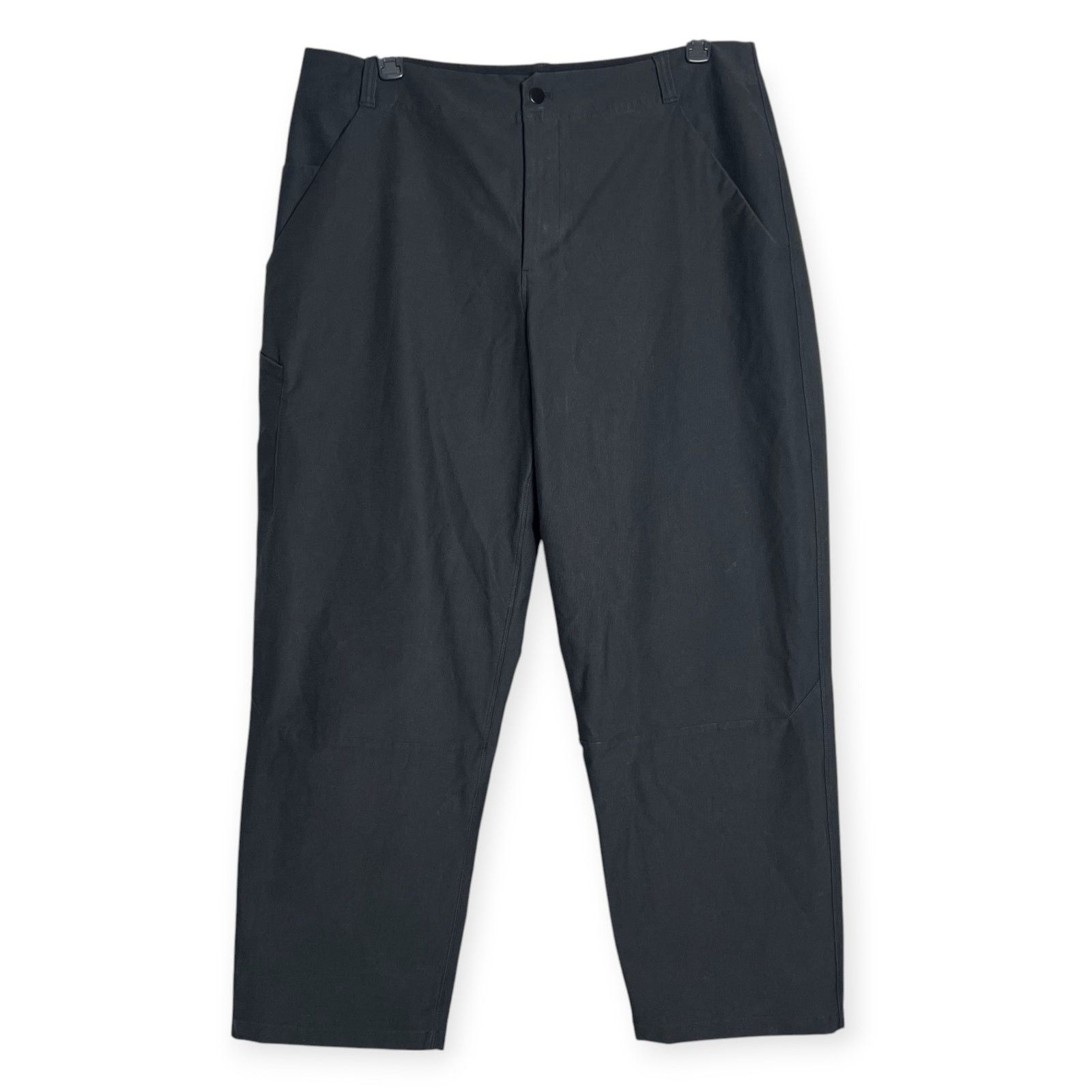 Lululemon Lululemon Utilitech Carpenter Pant Black Straight Leg Sz 38 Size US 38 / EU 54 - 1 Thumbnail