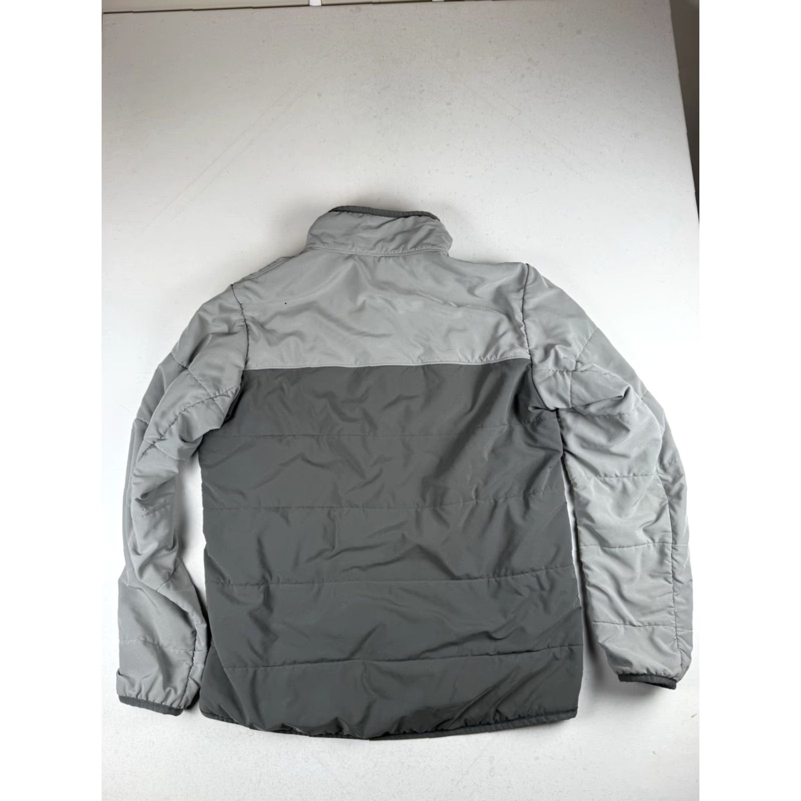 Patagonia Patagonia Jacket Mens Small Full Zip Quilted Grey Outdoors Puffer Jacket Zip Regular Men Fashion Outdoor Size US S / EU 44-46 / 1 - 7 Thumbnail