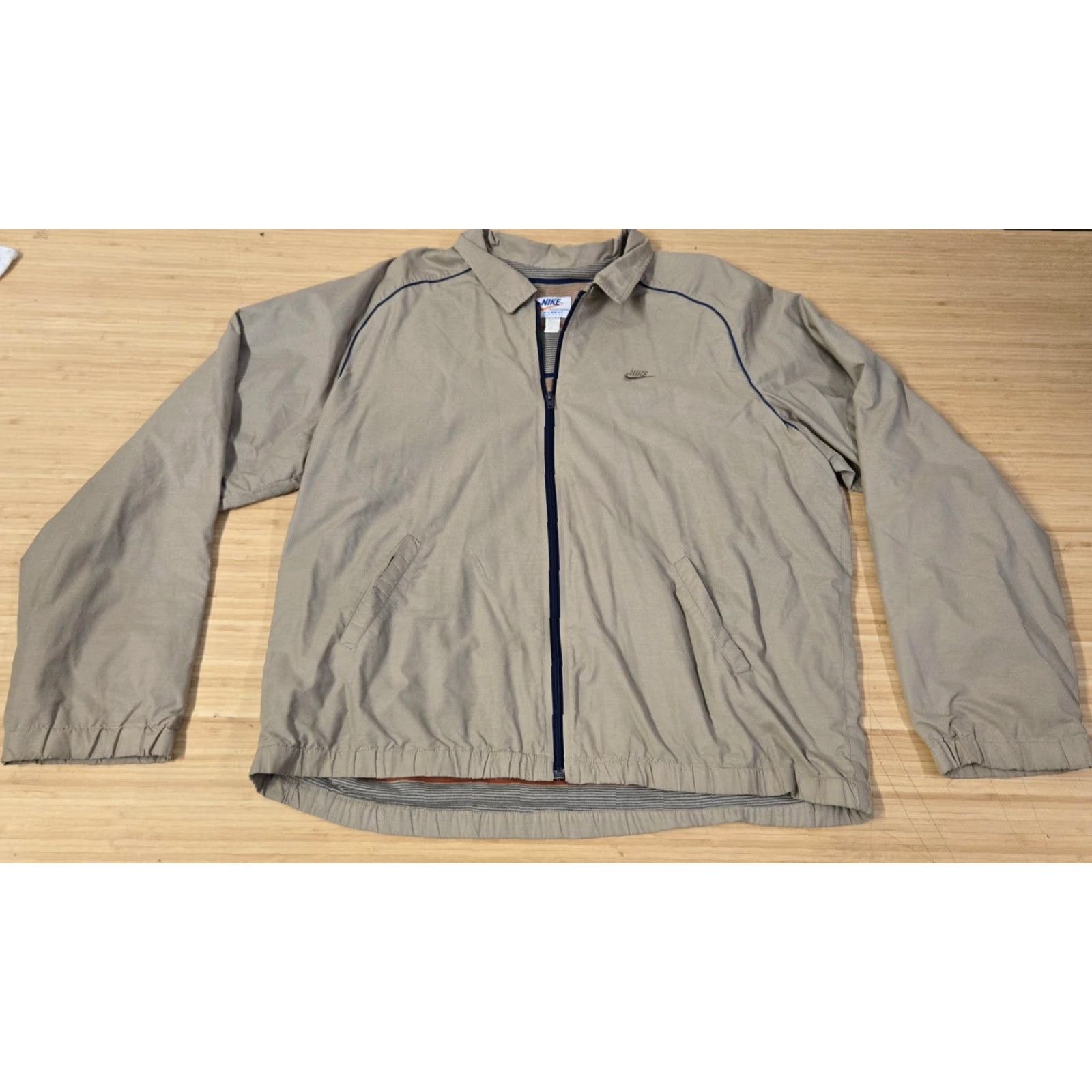 Nike VINTAGE Nike Jacket Mens XL Windbreaker Full Zip Made In USA Striped Lining 90s Beige Size US XL / EU 56 / 4 - 2 Thumbnail