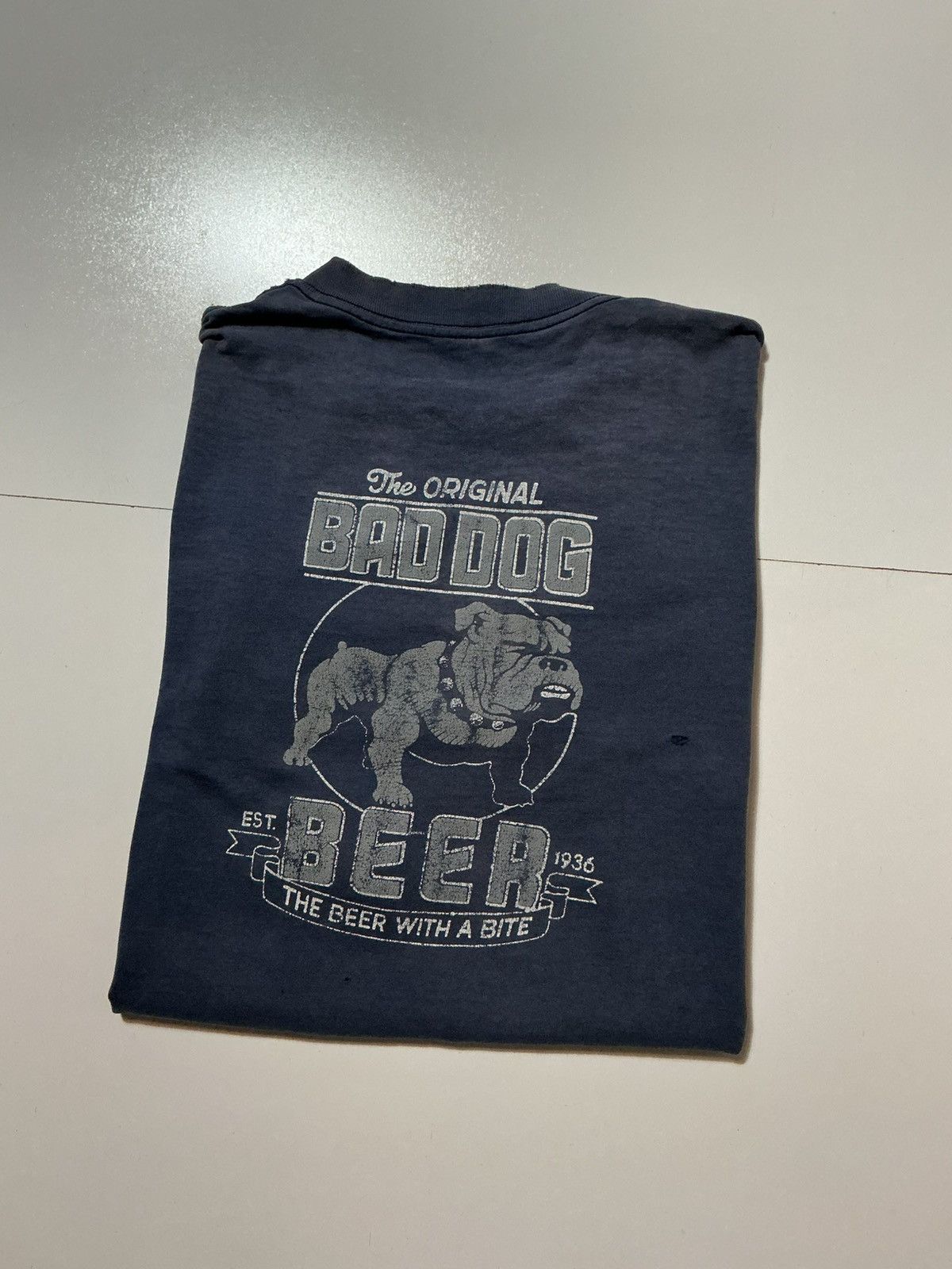Vintage VTG The Original Bad Dog Beer Hawaii Bulldog Beer T-Shirt Size US XL / EU 56 / 4 - 1 Thumbnail