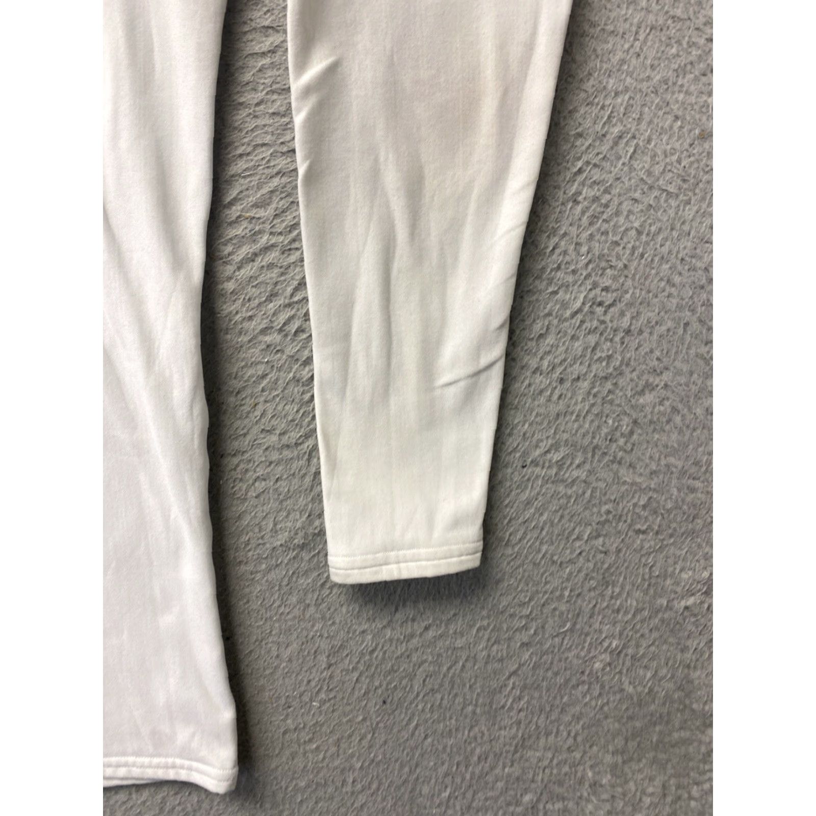 Under Armour VINTAGE Under Armour Women's Athletic Compression Mock Neck Shirt XL White Activewear Size XL / US 12-14 / IT 48-50 - 3 Thumbnail