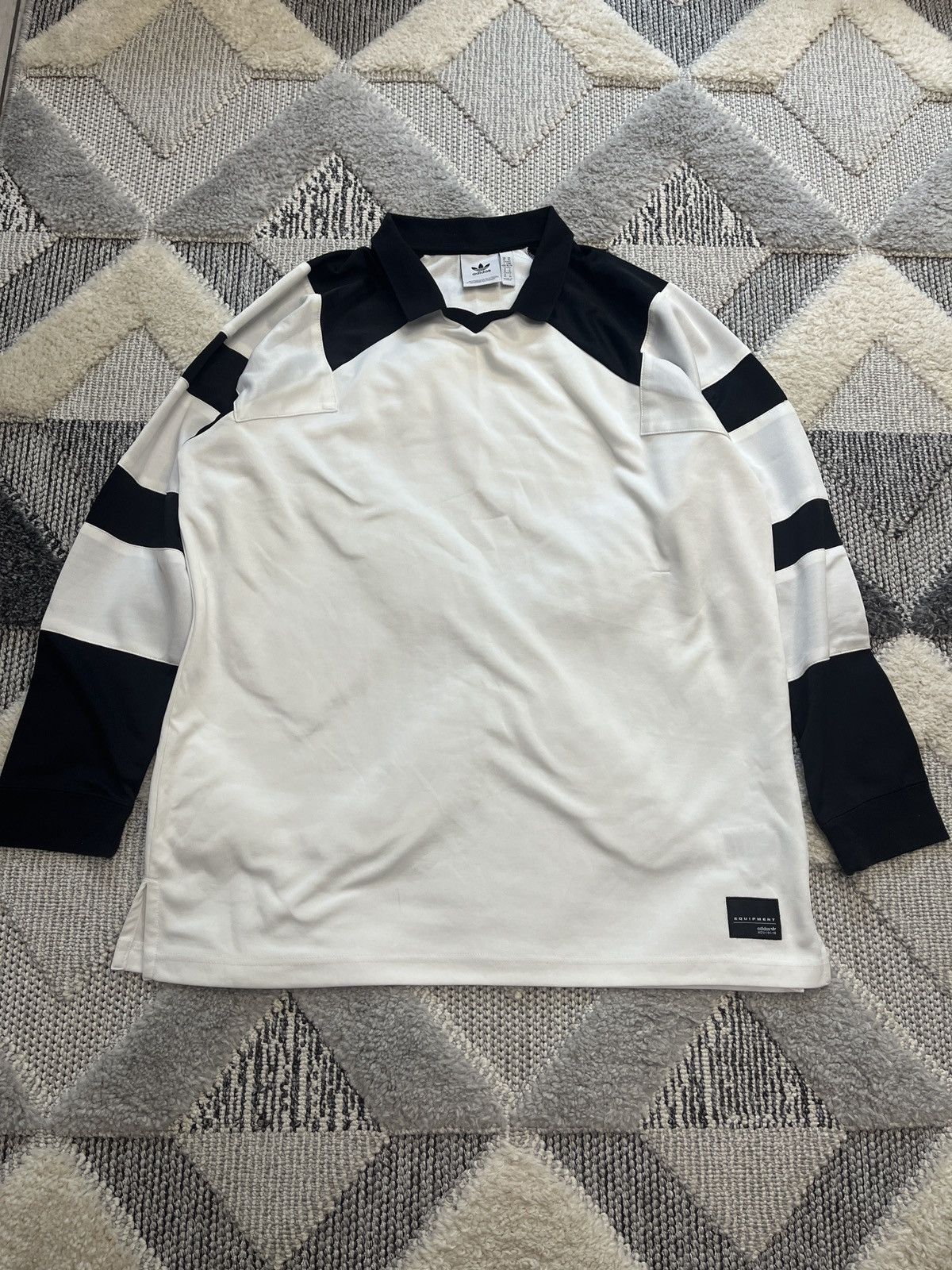 Adidas ADIDAS EQUIPMENT LONG SLEEVE SWEATSHIRT Size US XL / EU 56 / 4 - 1 Thumbnail
