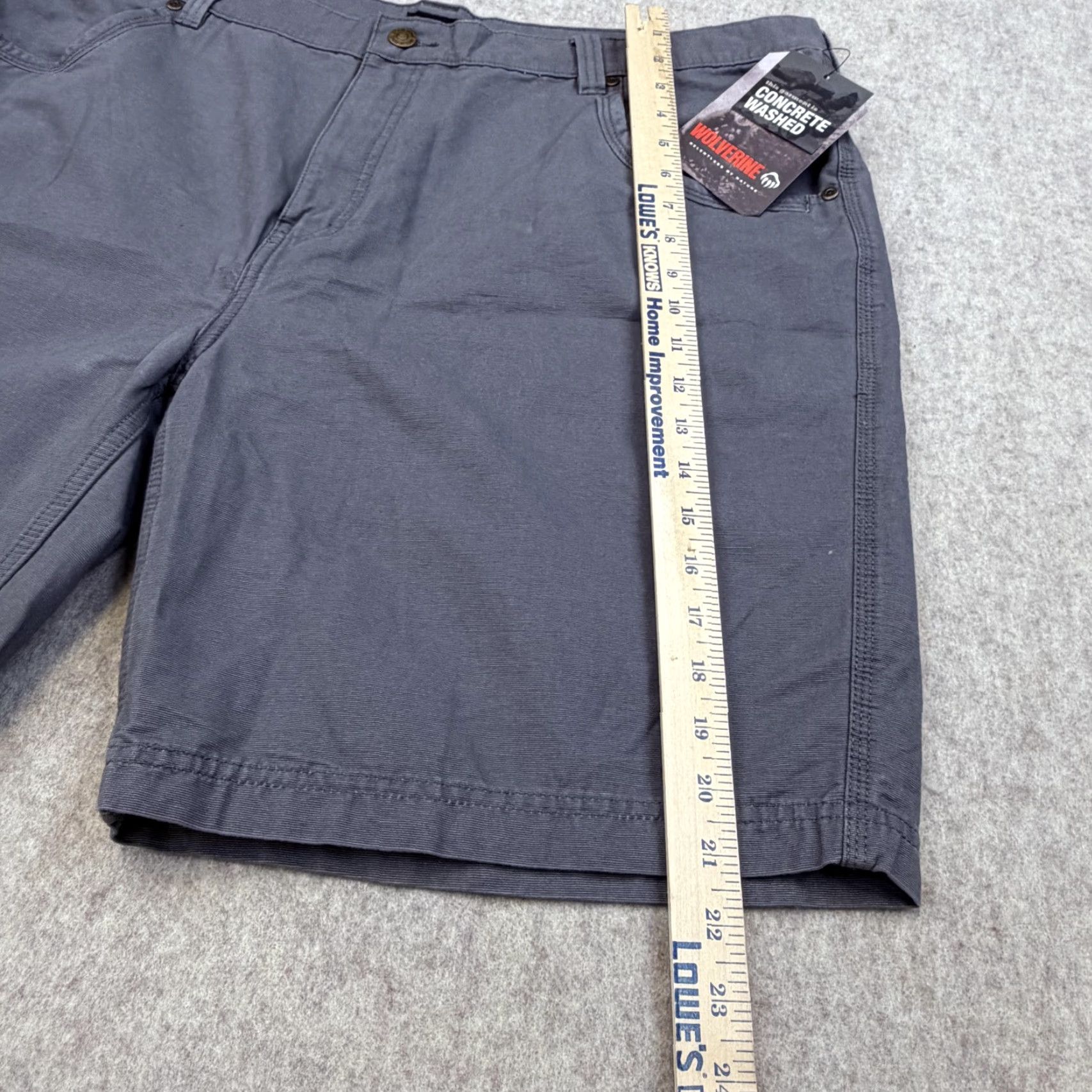 Vintage Wolverine Shorts Mens 42 Gray Concrete Washed Cotton Work Utility Casual Chino Pocketed Regular Front Mens Size US 42 / EU 58 - 7 Thumbnail
