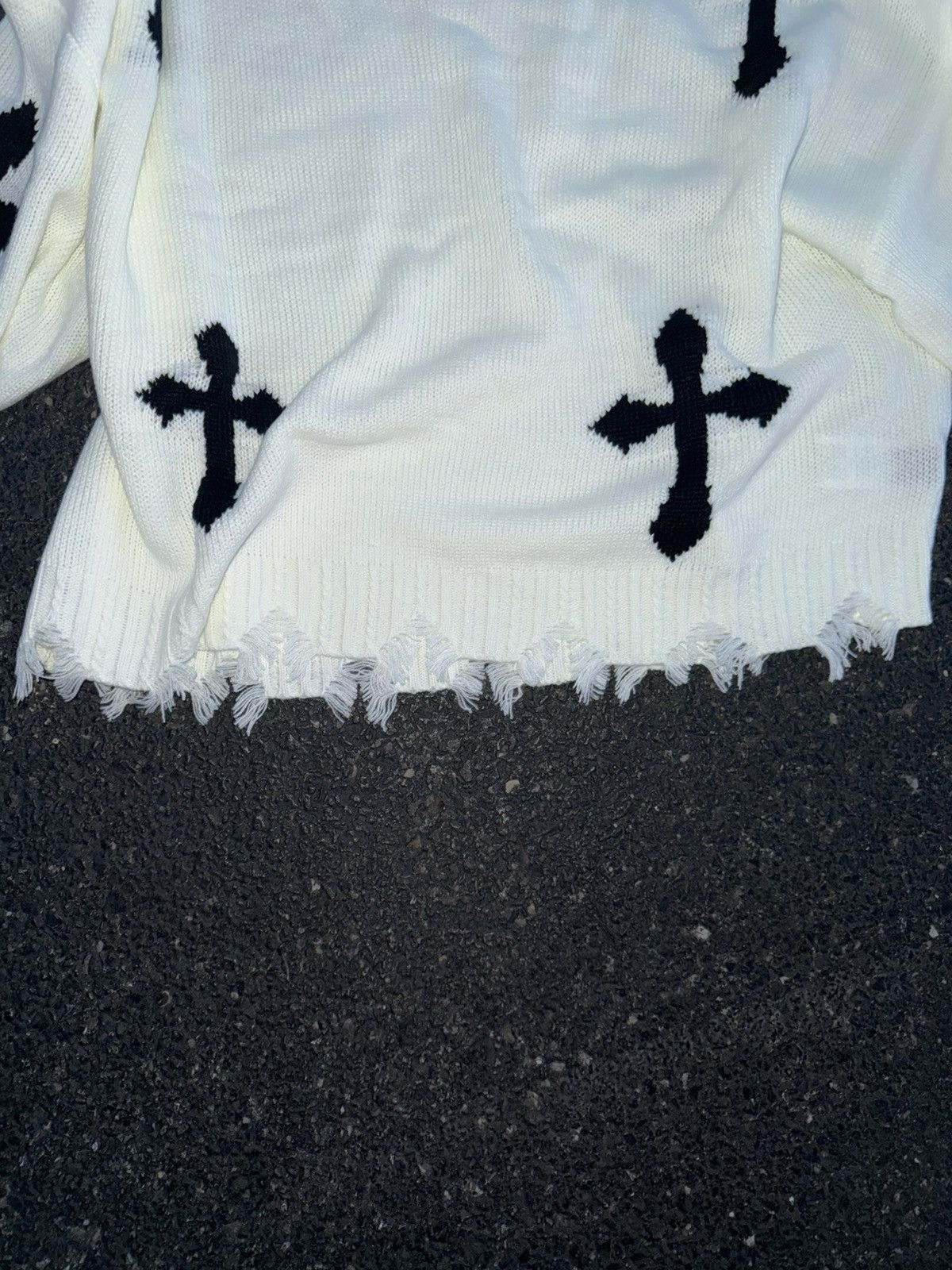 Other × Vintage Custom Distressed Cross Knit Sweater Size US L / EU 52-54 / 3 - 3 Thumbnail