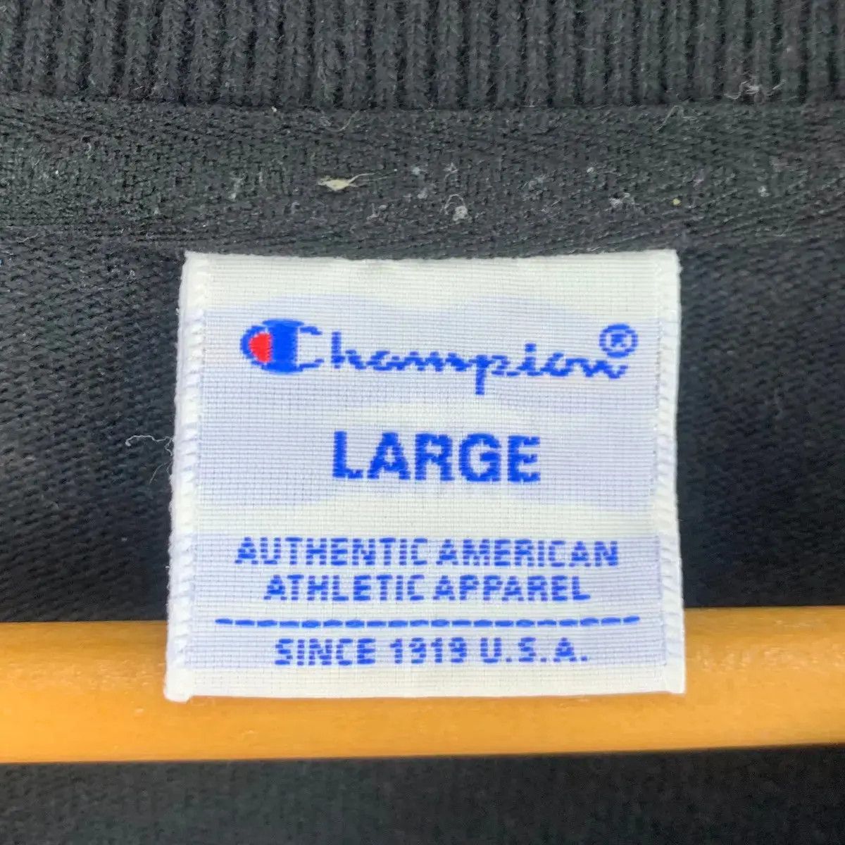 Champion Vintage CHAMPION USA Script Big Brand Print Black Sweatshirt Size US L / EU 52-54 / 3 - 7 Thumbnail