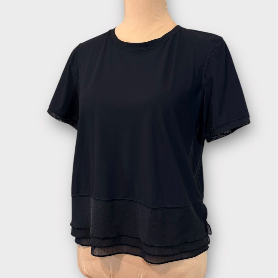 Lululemon Lululemon Sole Training Tee 4 Black Luxtreme Mesh Dot Trim S Size S / US 4 / IT 40 - 8 Thumbnail