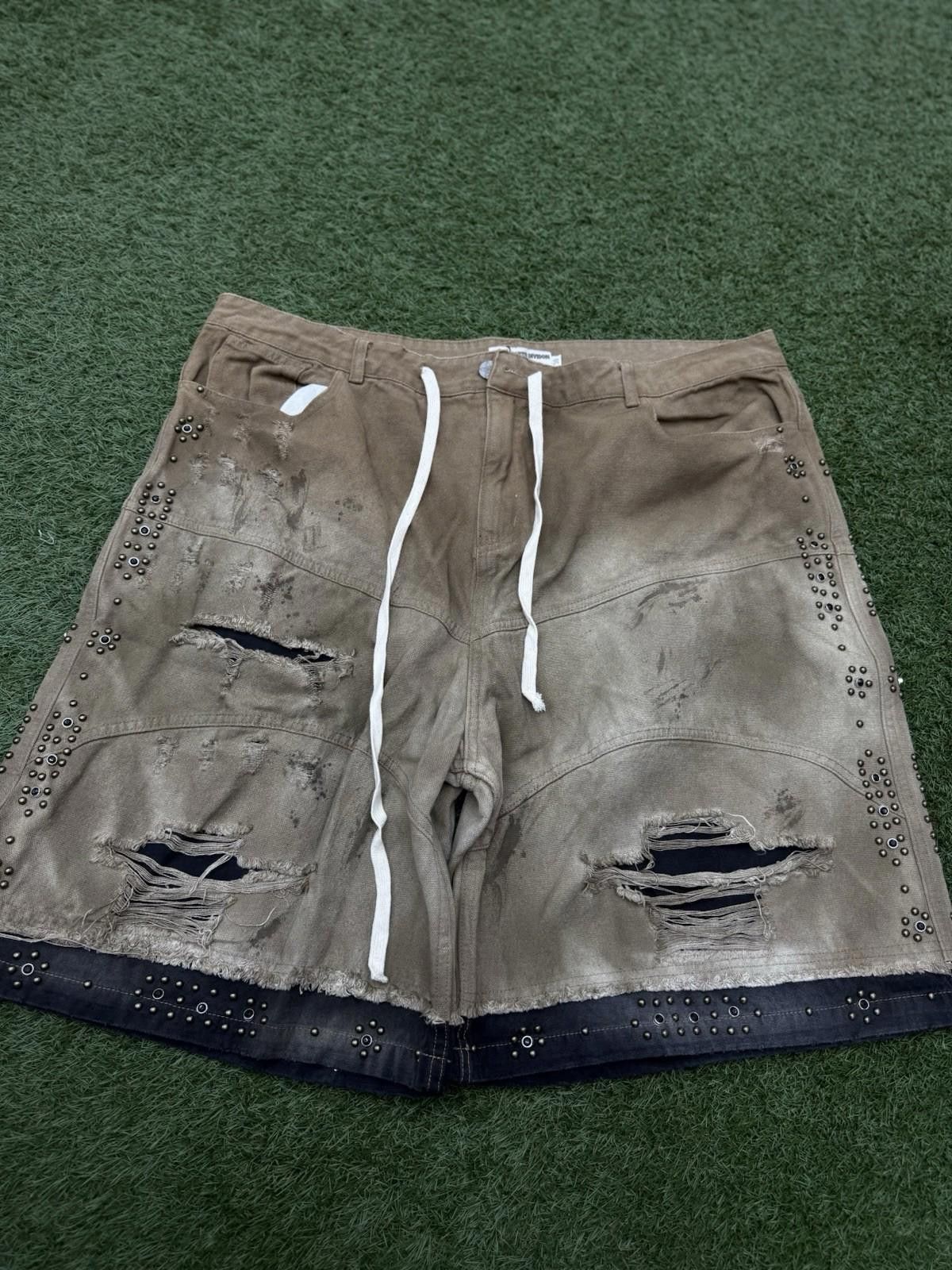 Vale Valley Denim Studded Shorts Size 38 (Brand New) Tan/Black Size US 38 / EU 54 - 1 Thumbnail