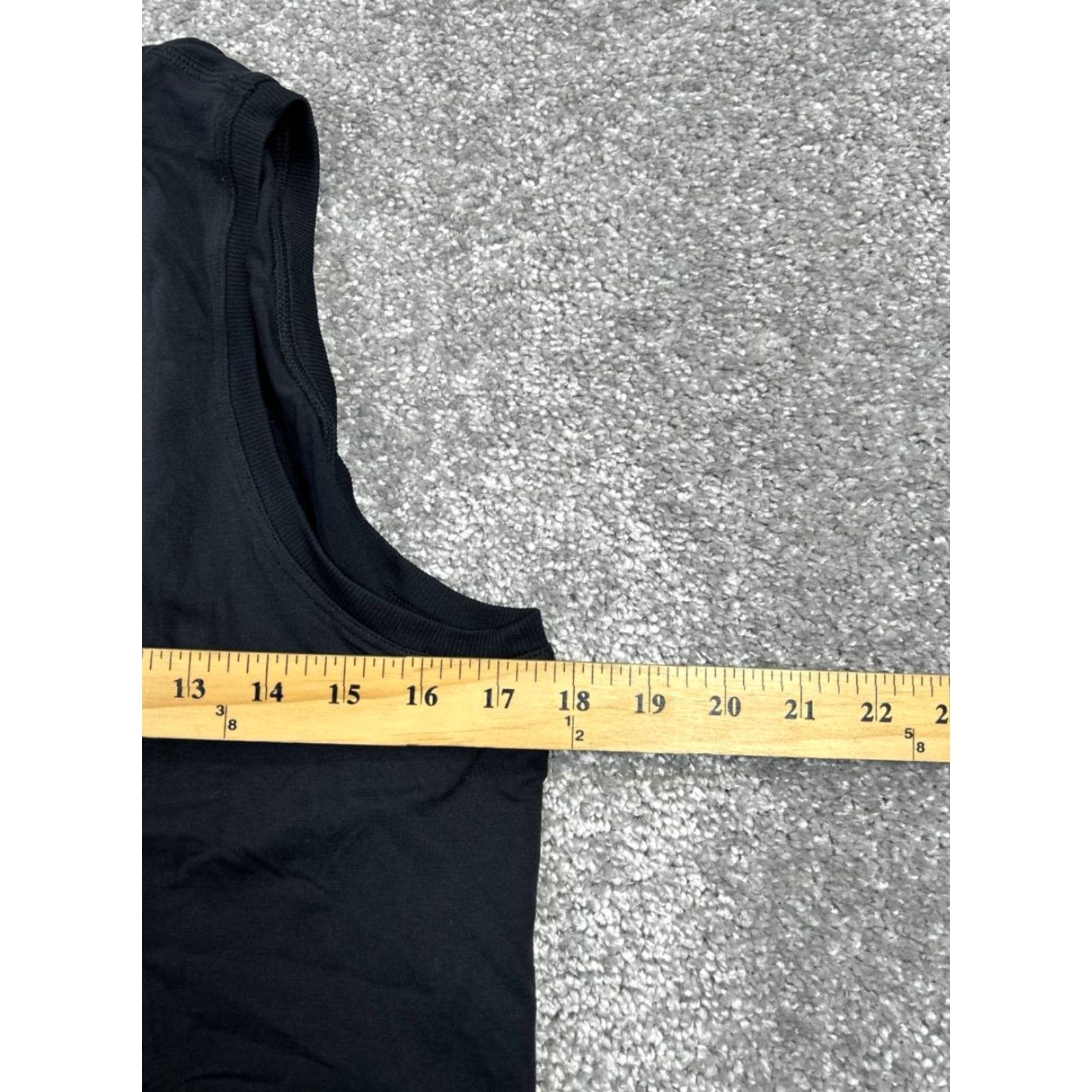 Athleta Athleta Shirt Womens Medium Black Running Tank Top Size M / US 6-8 / IT 42-44 - 5 Thumbnail