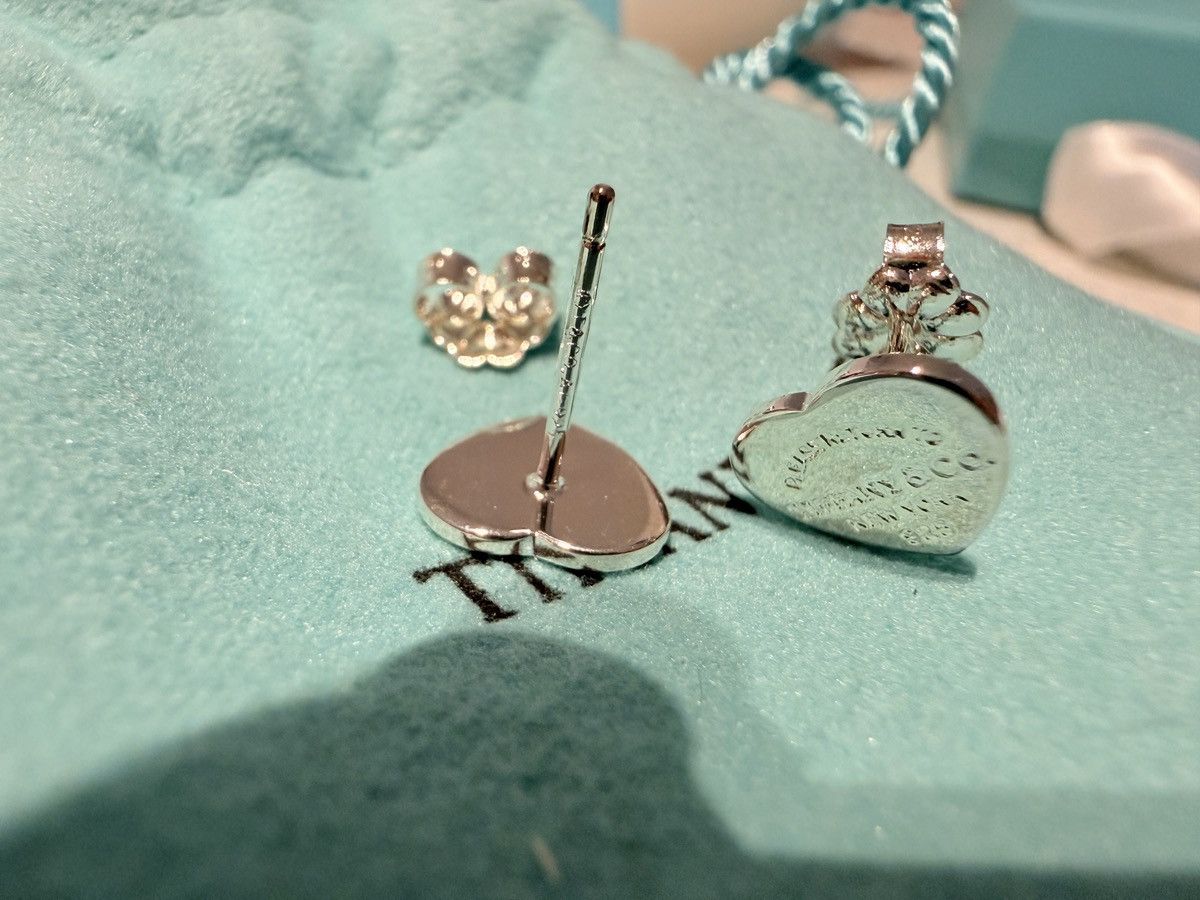 Tiffany & Co. Authentic Tiffany and Co Heart shape stud earrings Size ONE SIZE - 2 Thumbnail