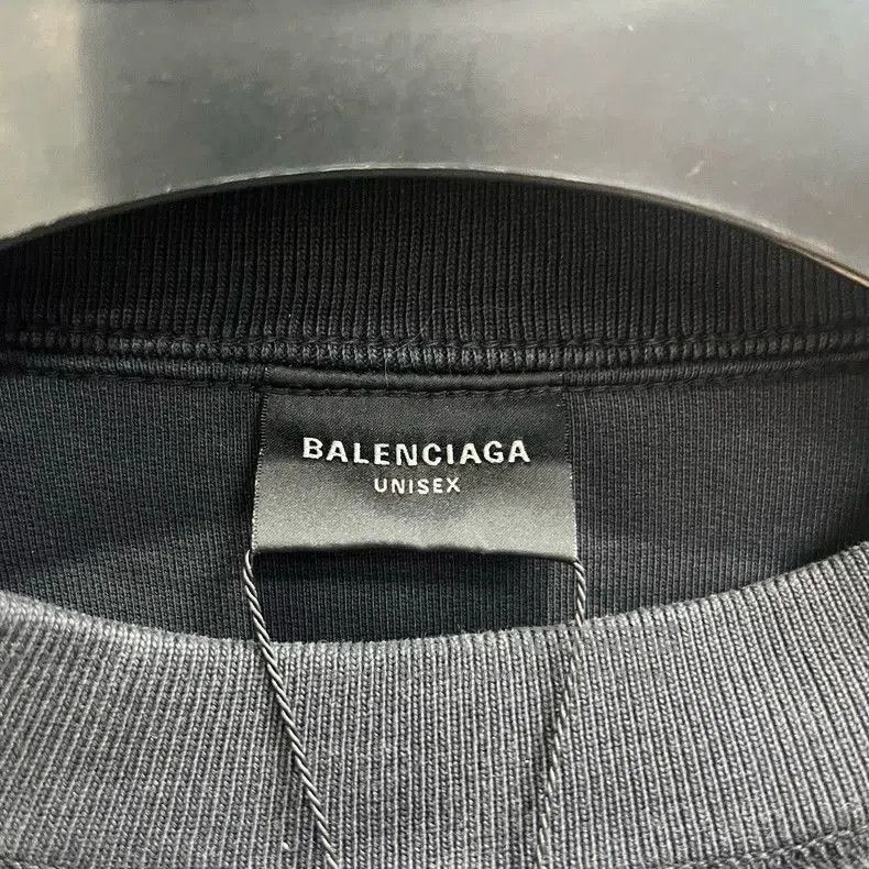 Balenciaga Balenciaga Black Printed Crewneck Sweatshirt. Size US XS / EU 42 / 0 - 3 Thumbnail