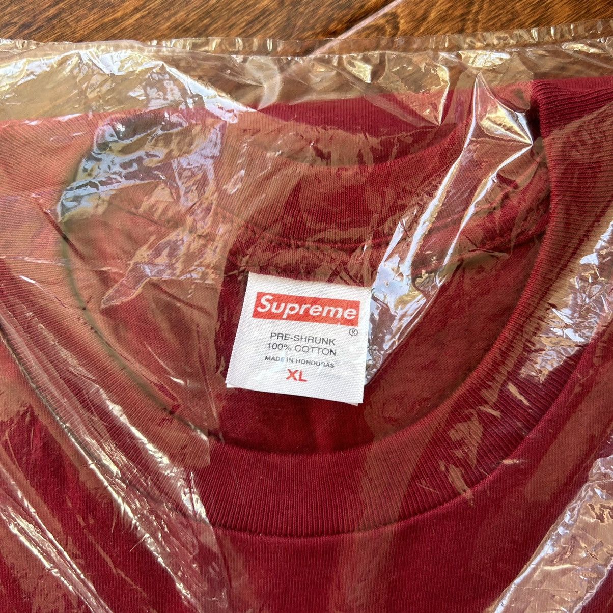 Supreme Supreme Grinch Tee Red Size US XL / EU 56 / 4 - 4 Thumbnail