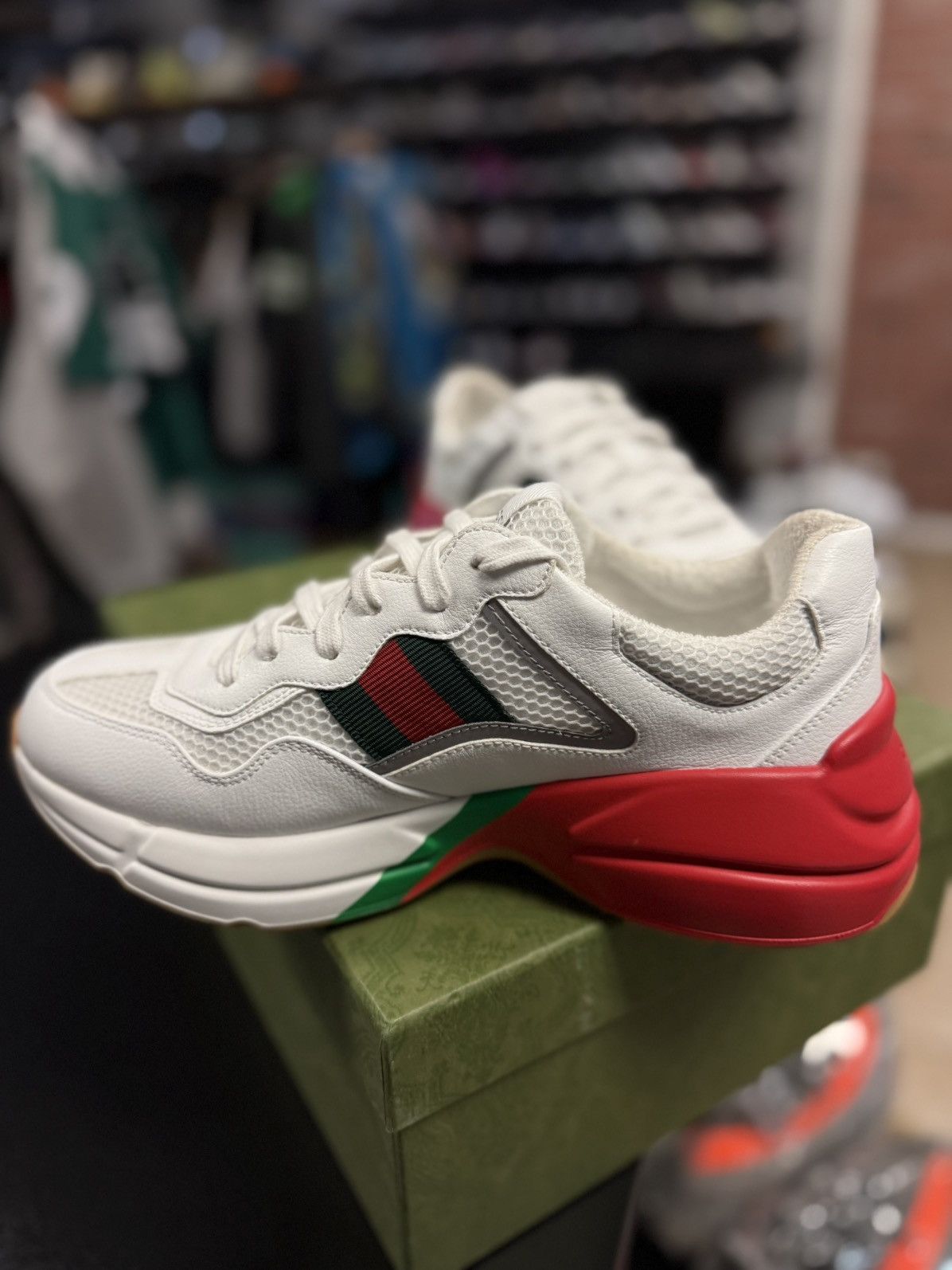 Gucci Gucci White Red Rhyton Shoes Size 7.5G/8US Size US 8 / EU 41 - 13 Thumbnail