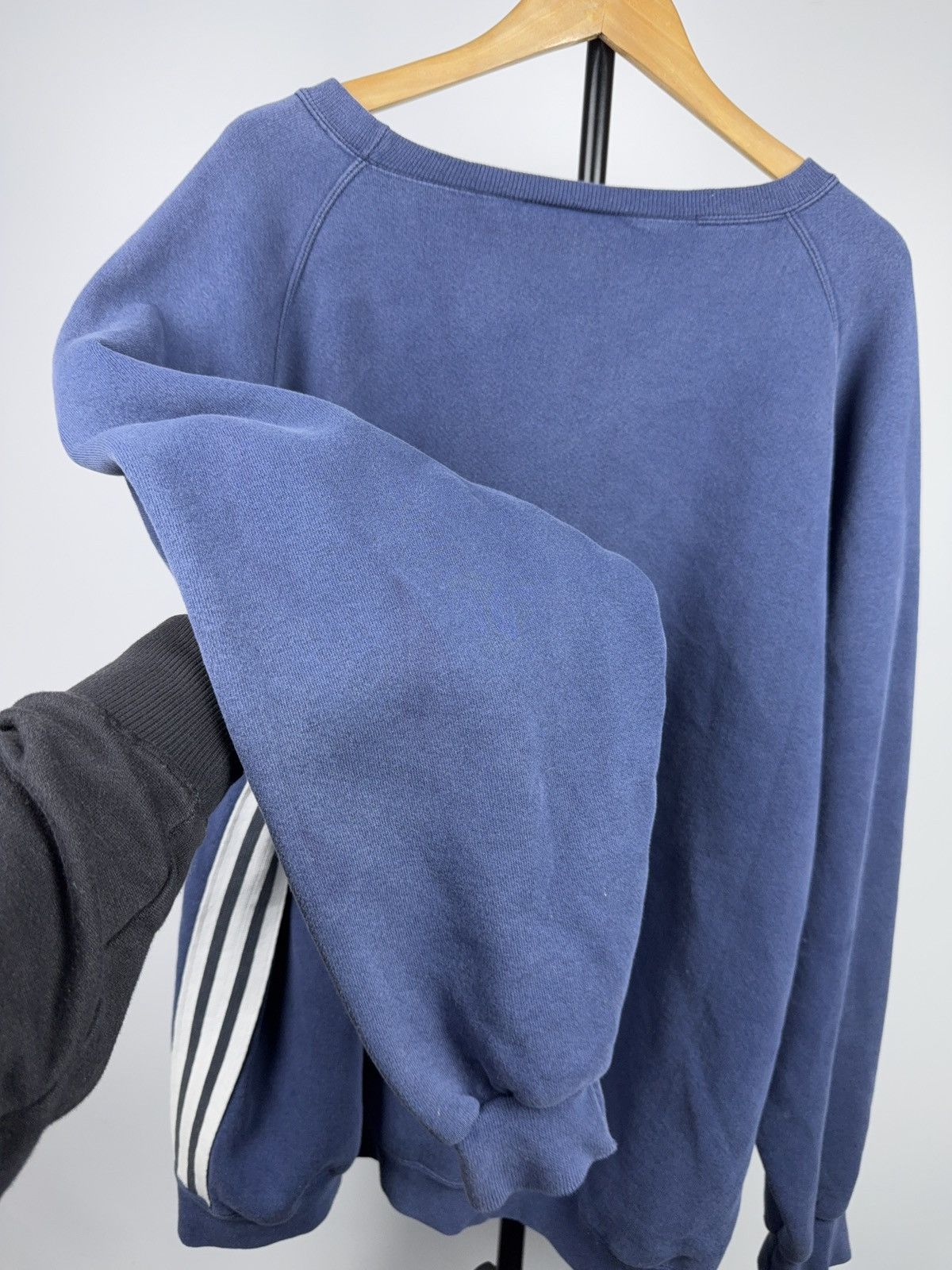 Adidas Retro 90s Adidas Vintage 3-Stripes Navy Sweatshirt Crewneck Size US XL / EU 56 / 4 - 13 Thumbnail