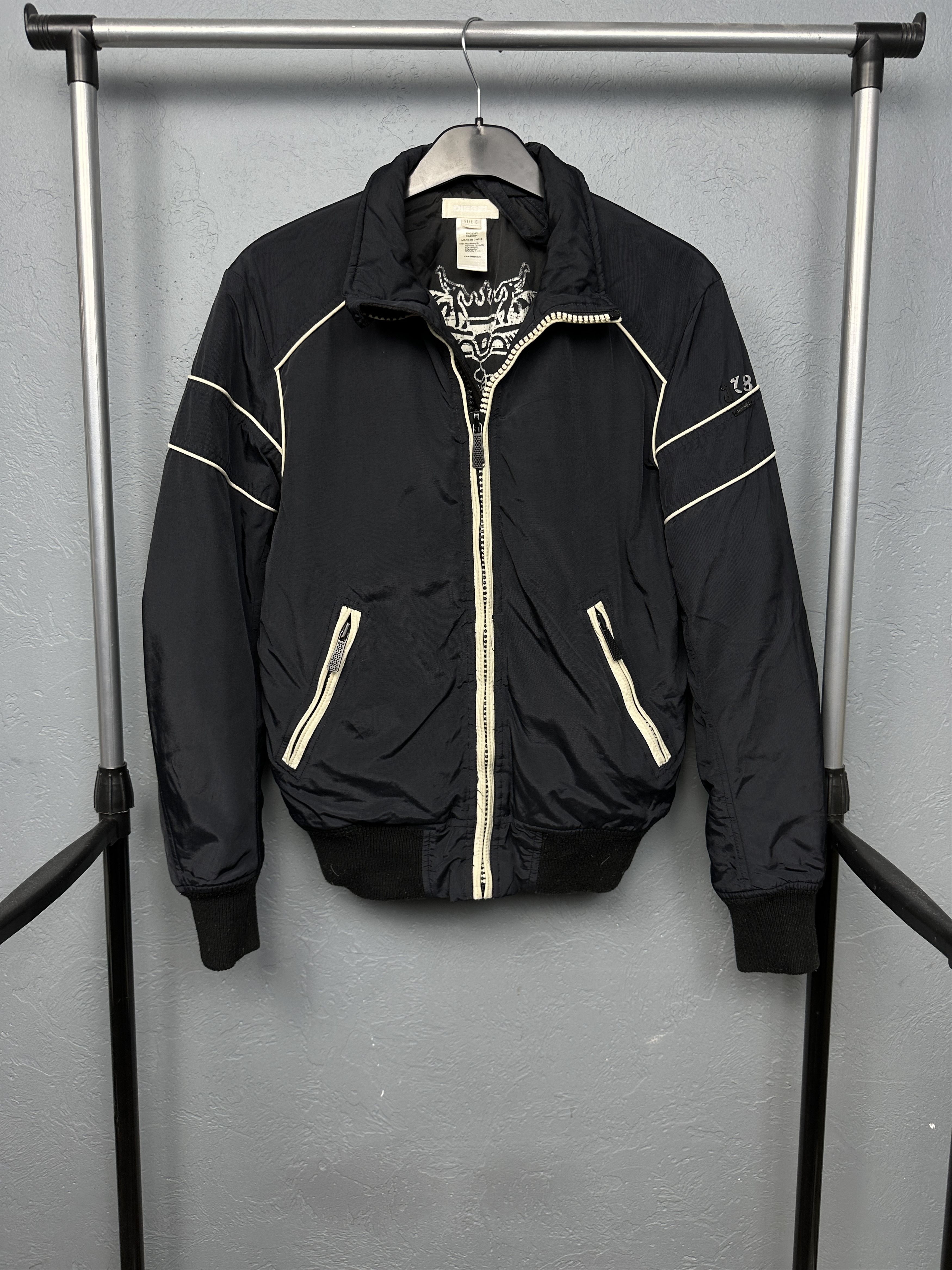 Diesel Diesel Vintage Mens Nylon Jacket Size US S / EU 44-46 / 1 - 1 Thumbnail